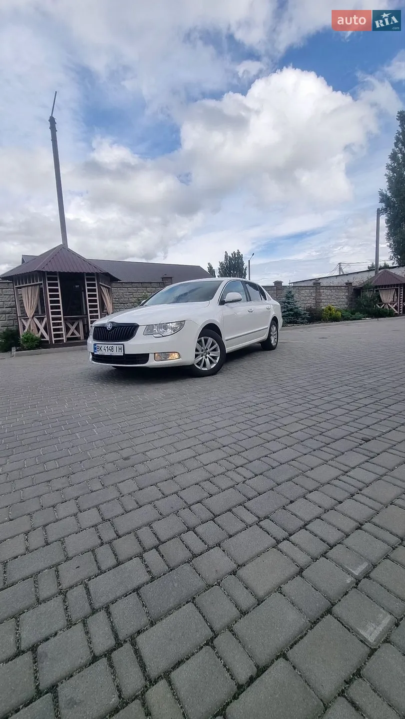 2011 Skoda Superb - мініатюра 3
