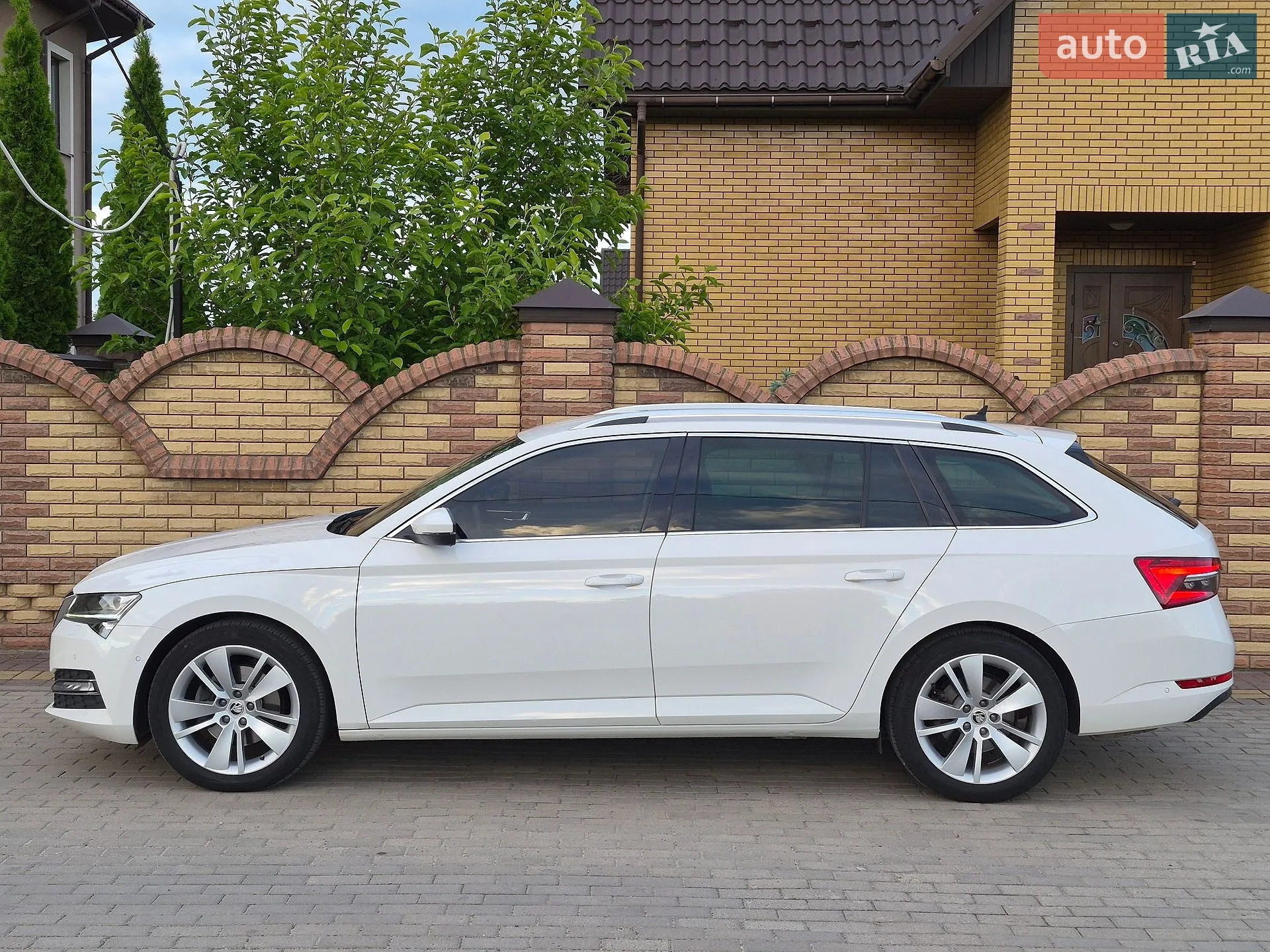 2020 Skoda Superb - мініатюра 10