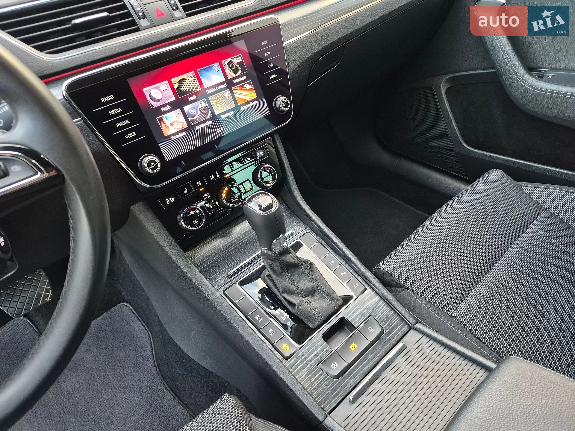 2020 Skoda Superb - мініатюра 39