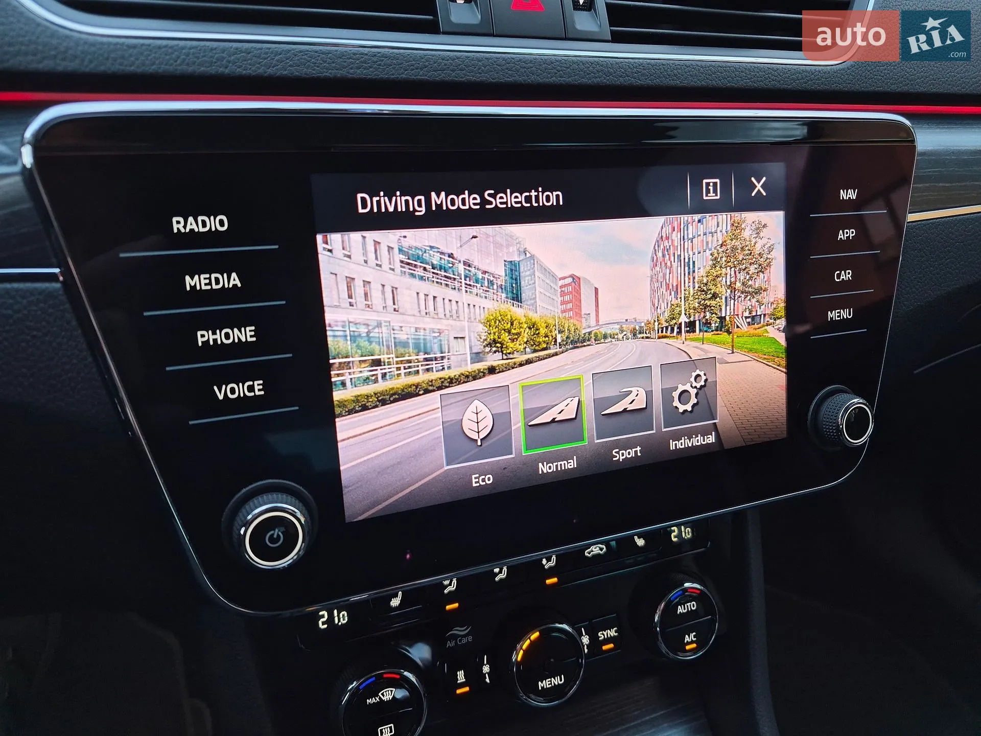 2020 Skoda Superb - мініатюра 92
