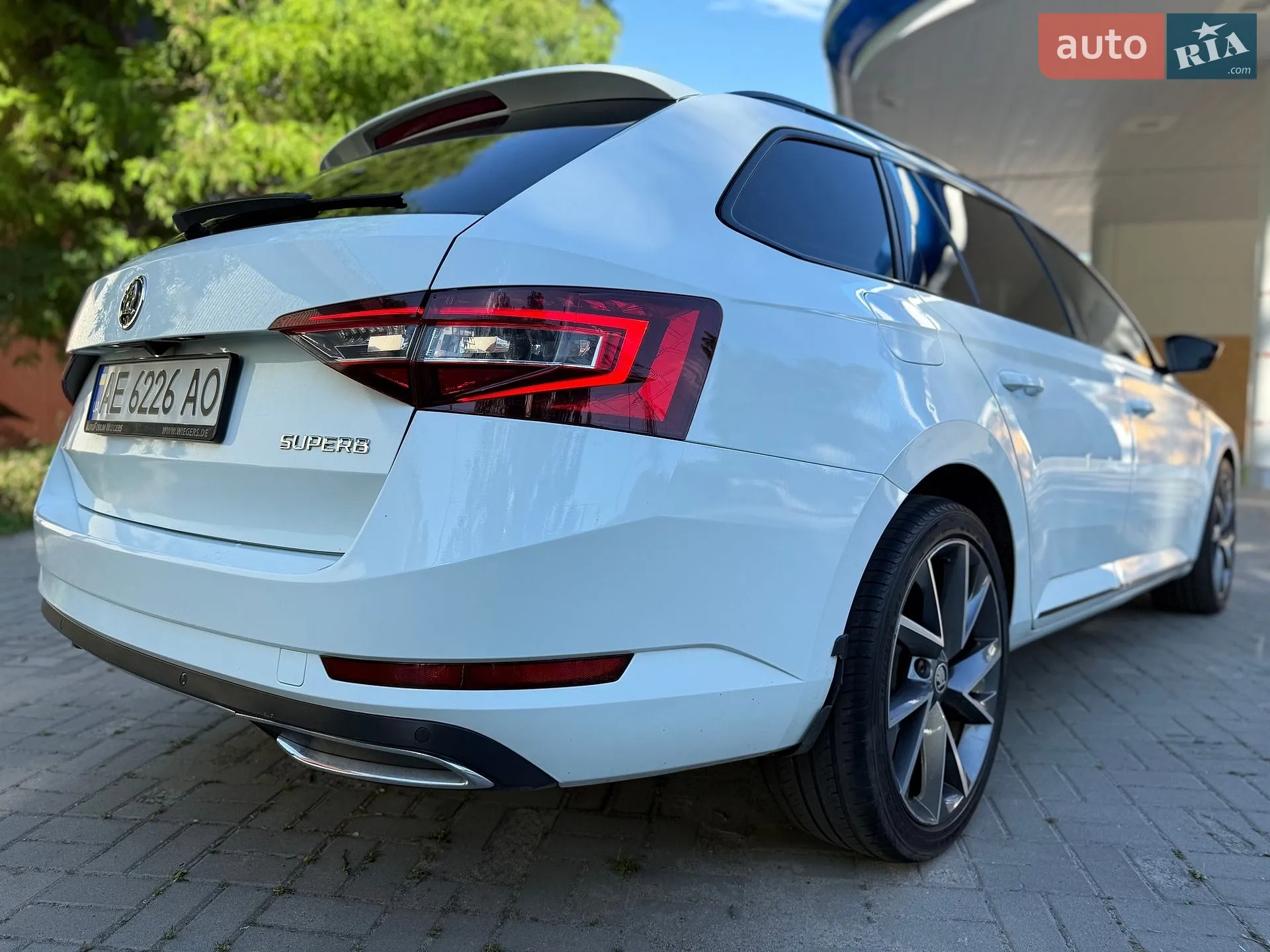 2017 Skoda Superb - мініатюра 12