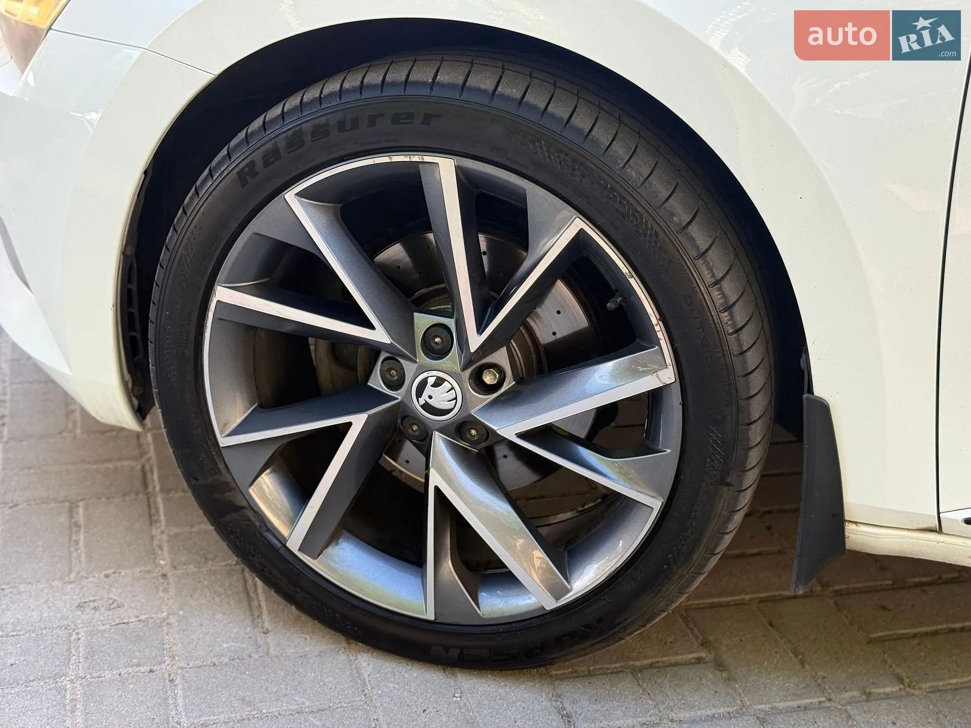 2017 Skoda Superb - мініатюра 18
