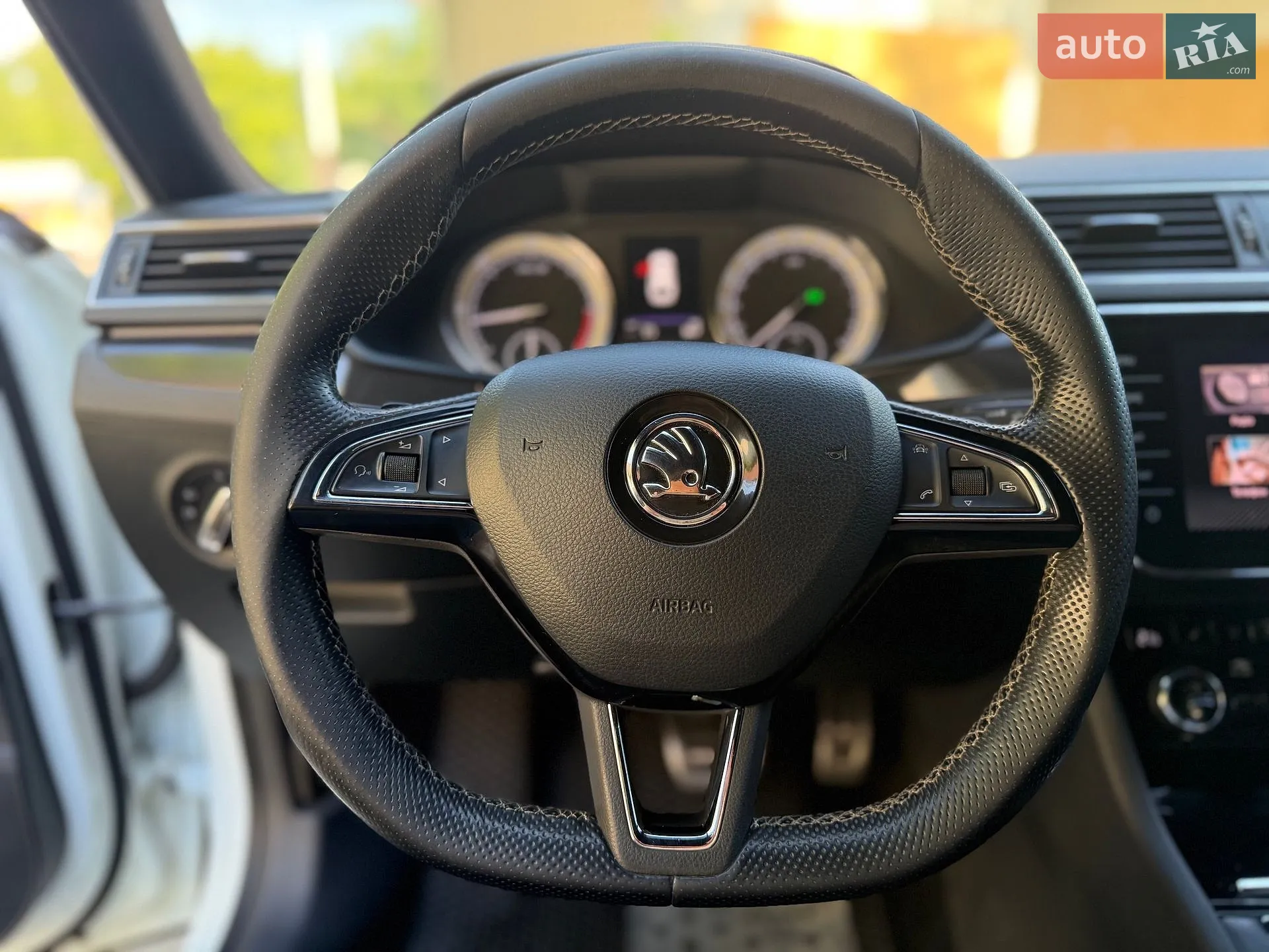 2017 Skoda Superb - мініатюра 37