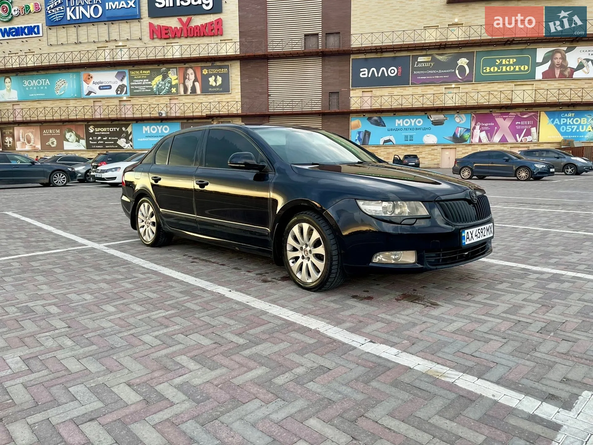 2011 Skoda Superb - мініатюра 2