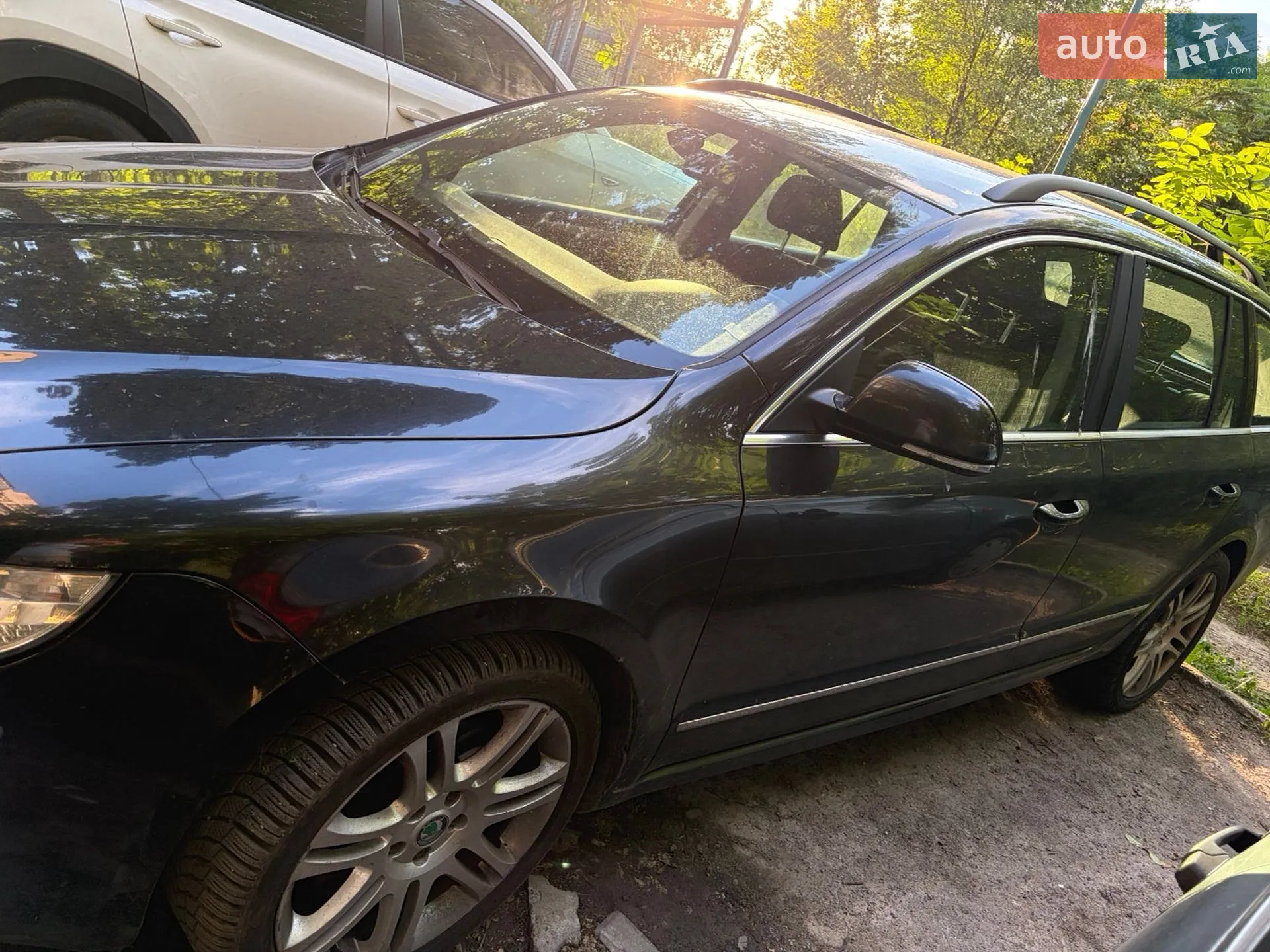 2011 Skoda Superb - мініатюра 4