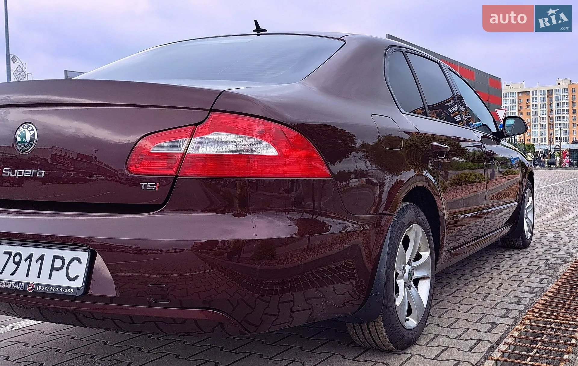 2010 Skoda Superb - мініатюра 11