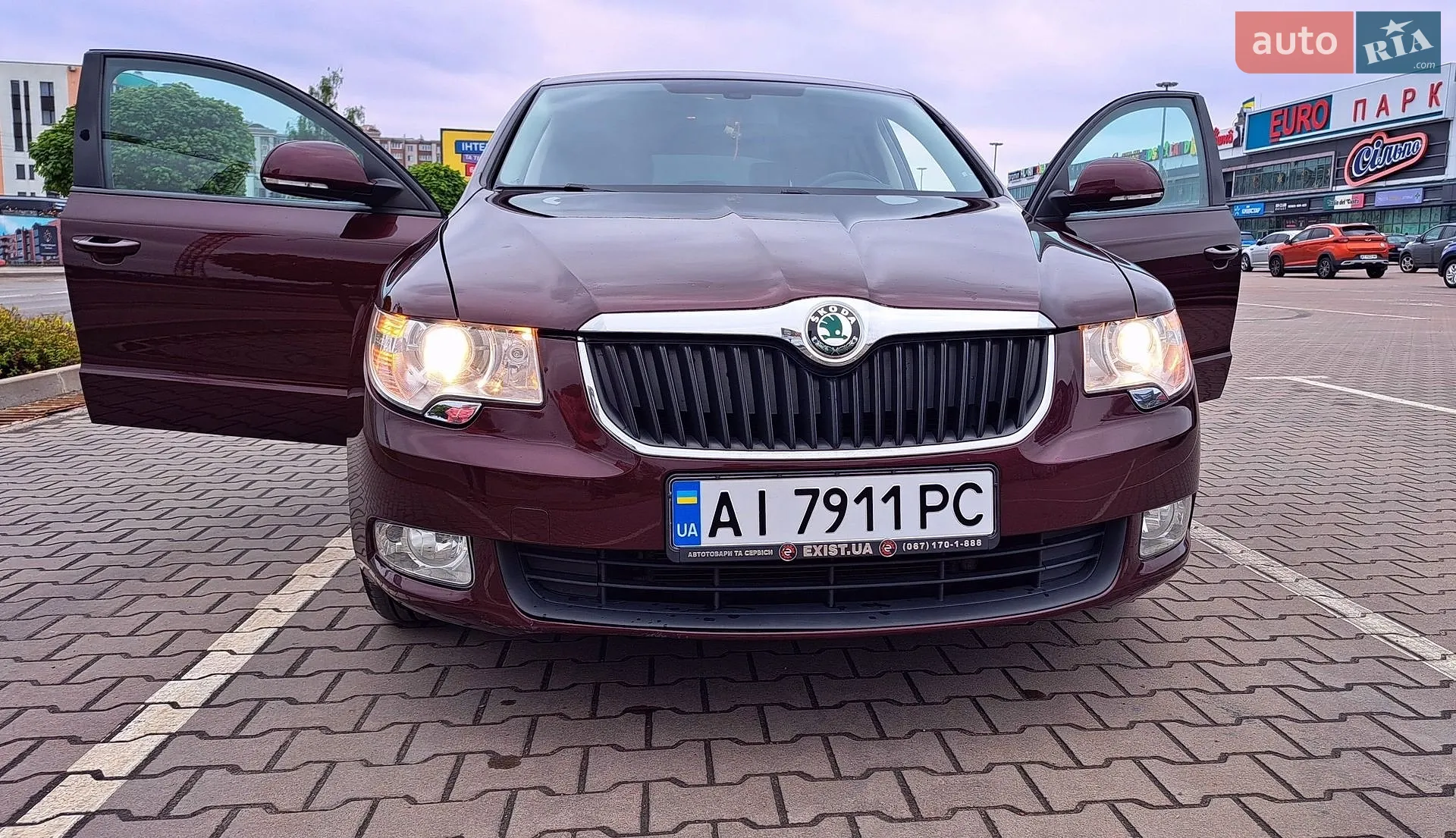 2010 Skoda Superb - мініатюра 13
