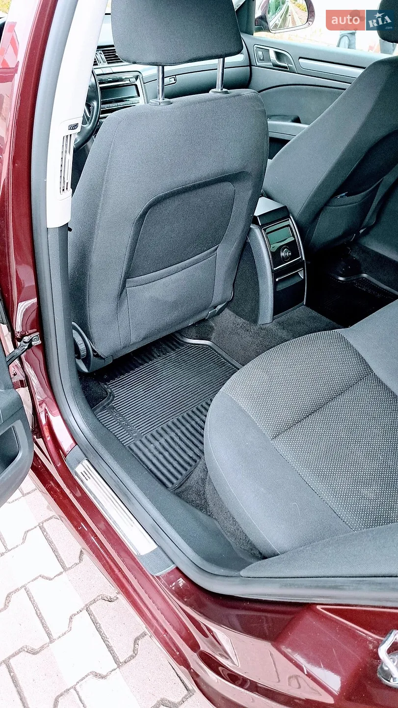 2010 Skoda Superb - мініатюра 29