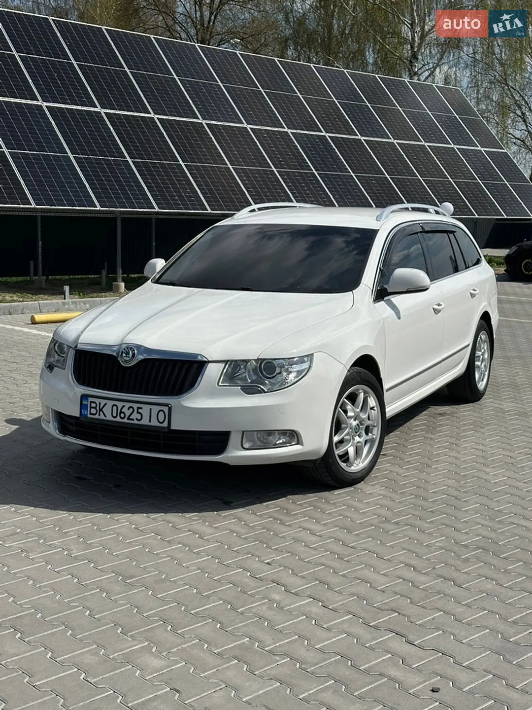2011 Skoda Superb - мініатюра 3