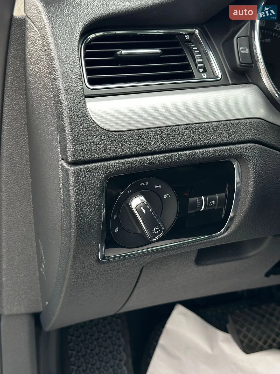 2012 Skoda Superb - мініатюра 20