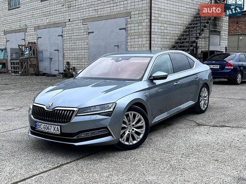Skoda Superb 2021