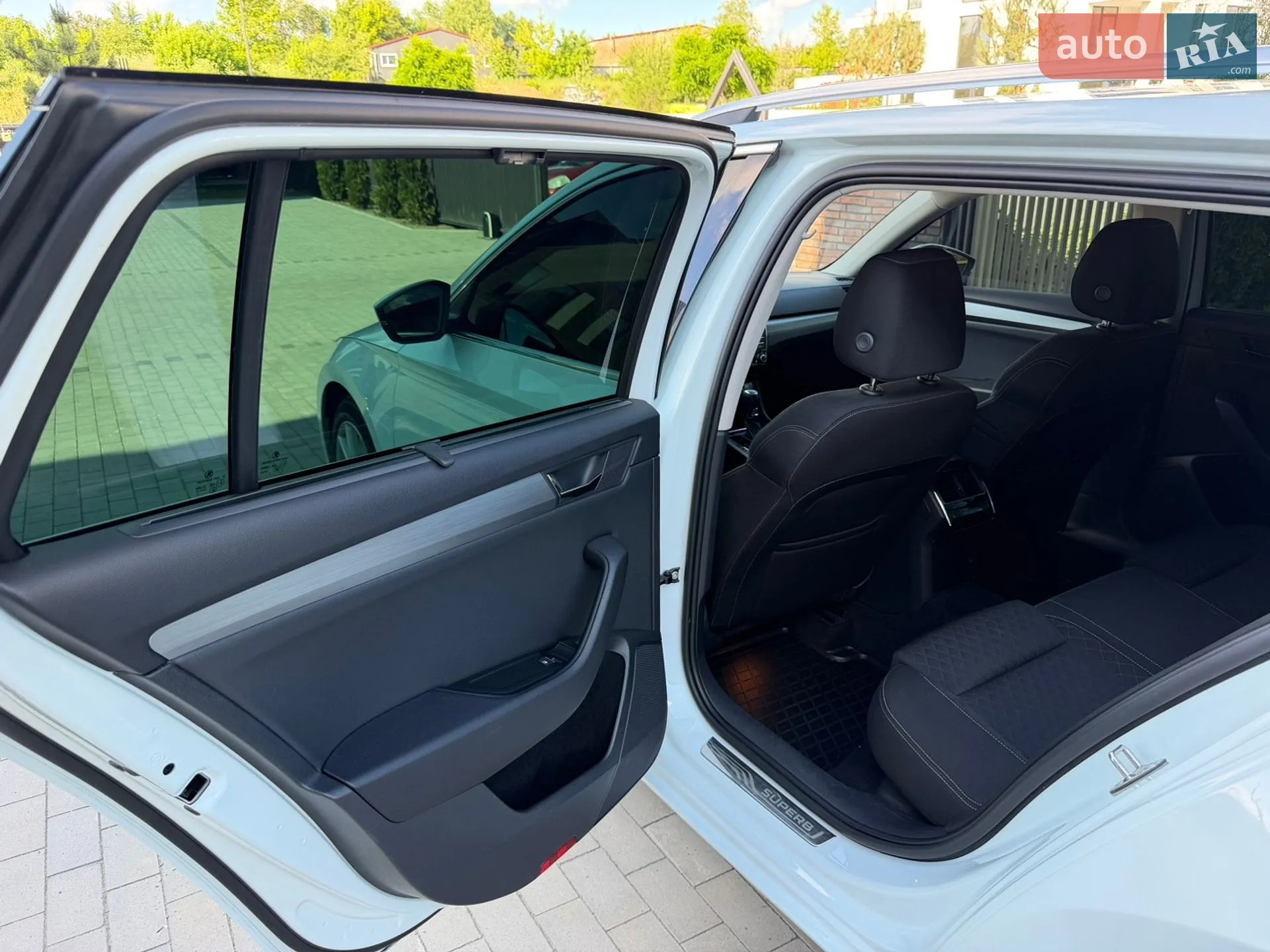 2016 Skoda Superb - мініатюра 23