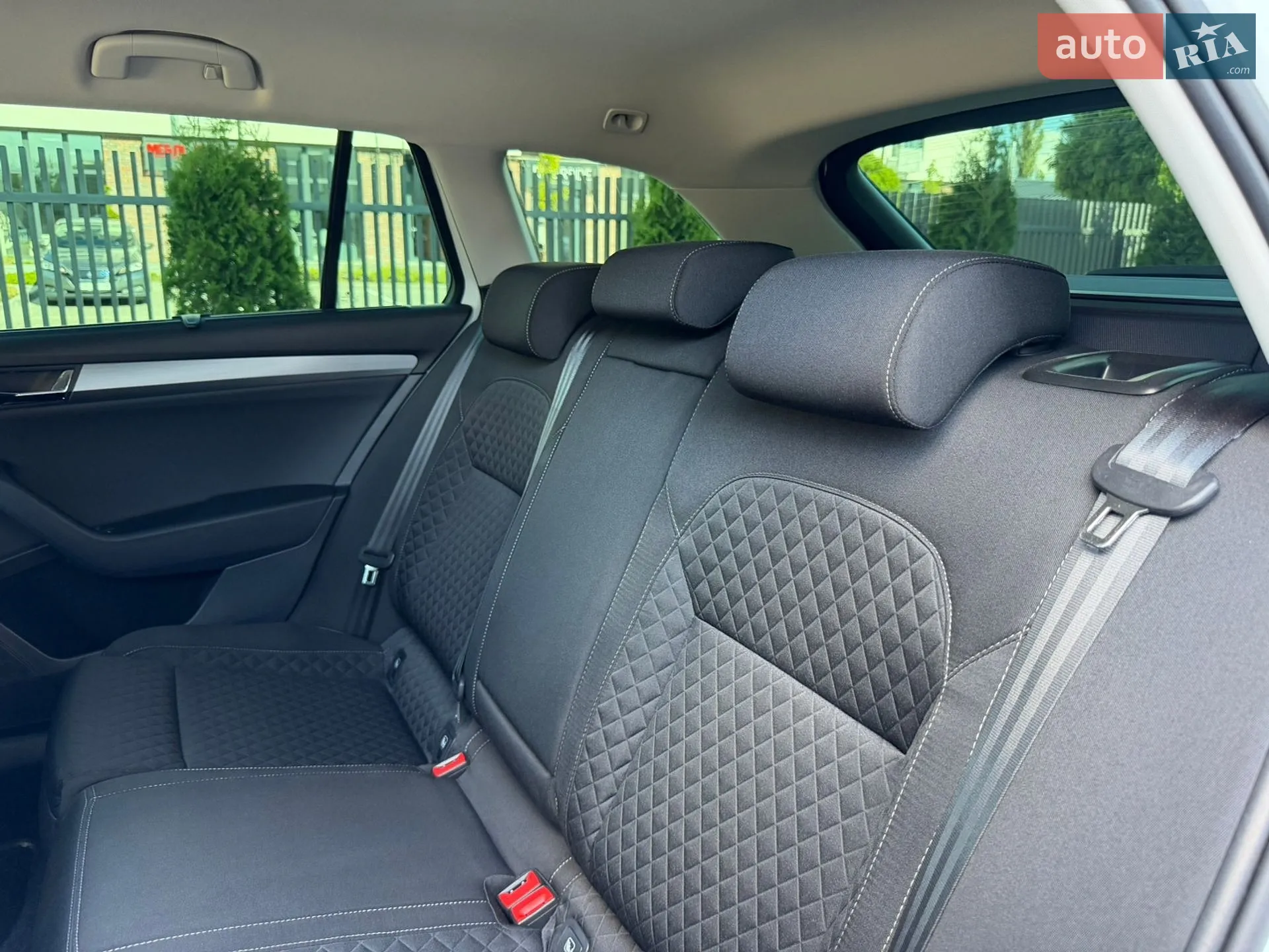 2016 Skoda Superb - мініатюра 28