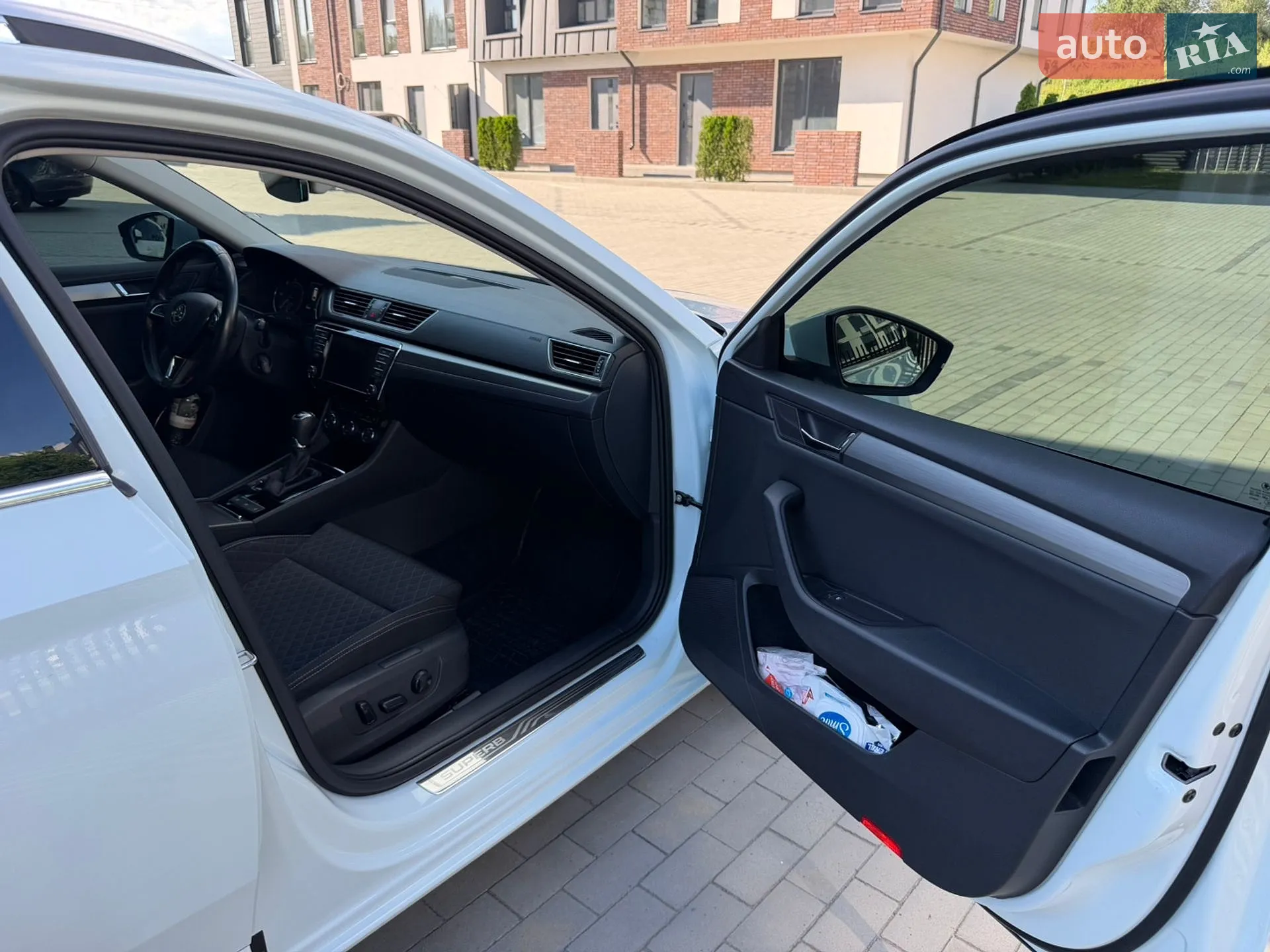 2016 Skoda Superb - мініатюра 35