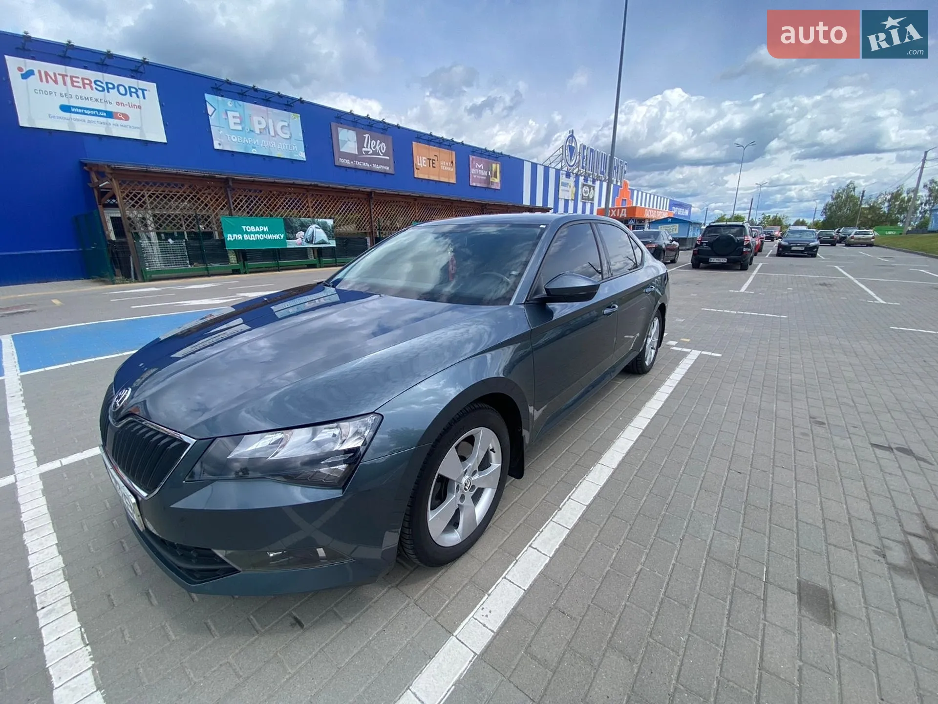 2016 Skoda Superb - мініатюра 4