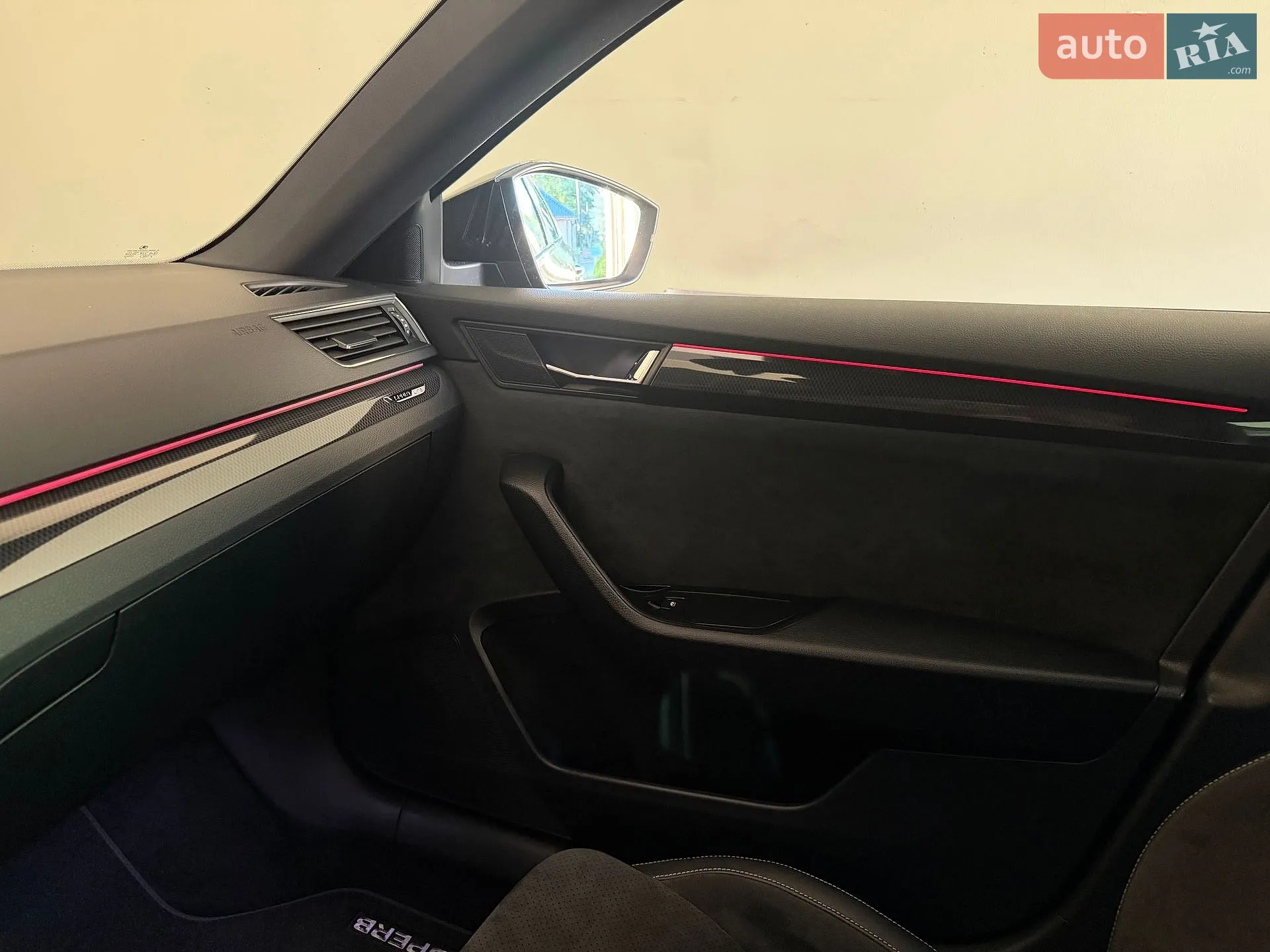 2019 Skoda Superb - мініатюра 25