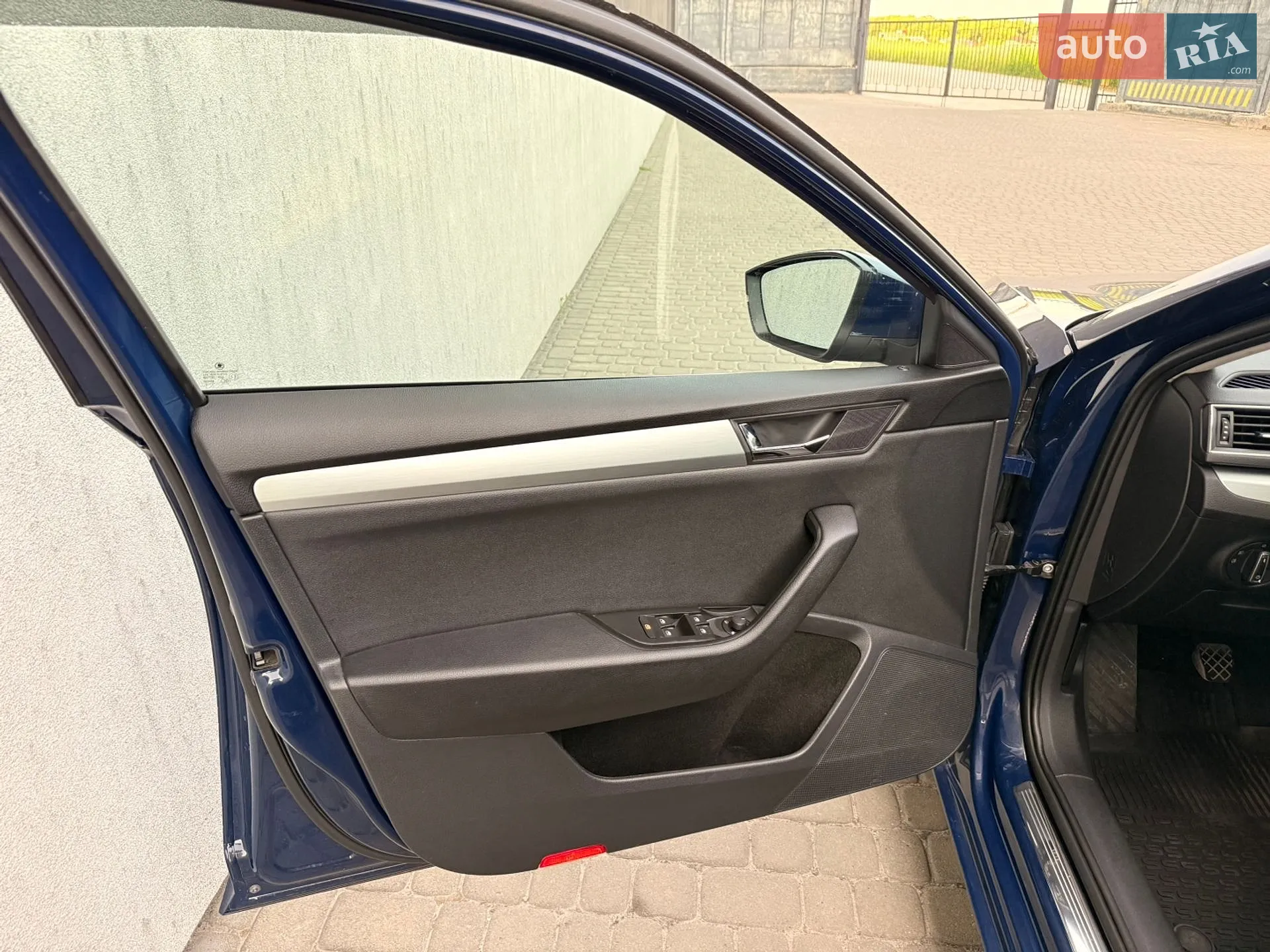 2017 Skoda Superb - мініатюра 18