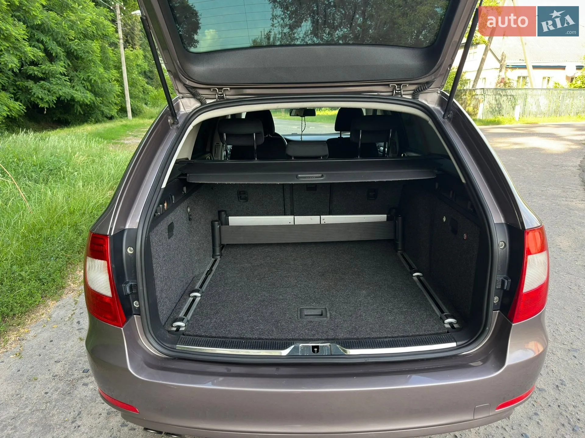 2011 Skoda Superb - мініатюра 22