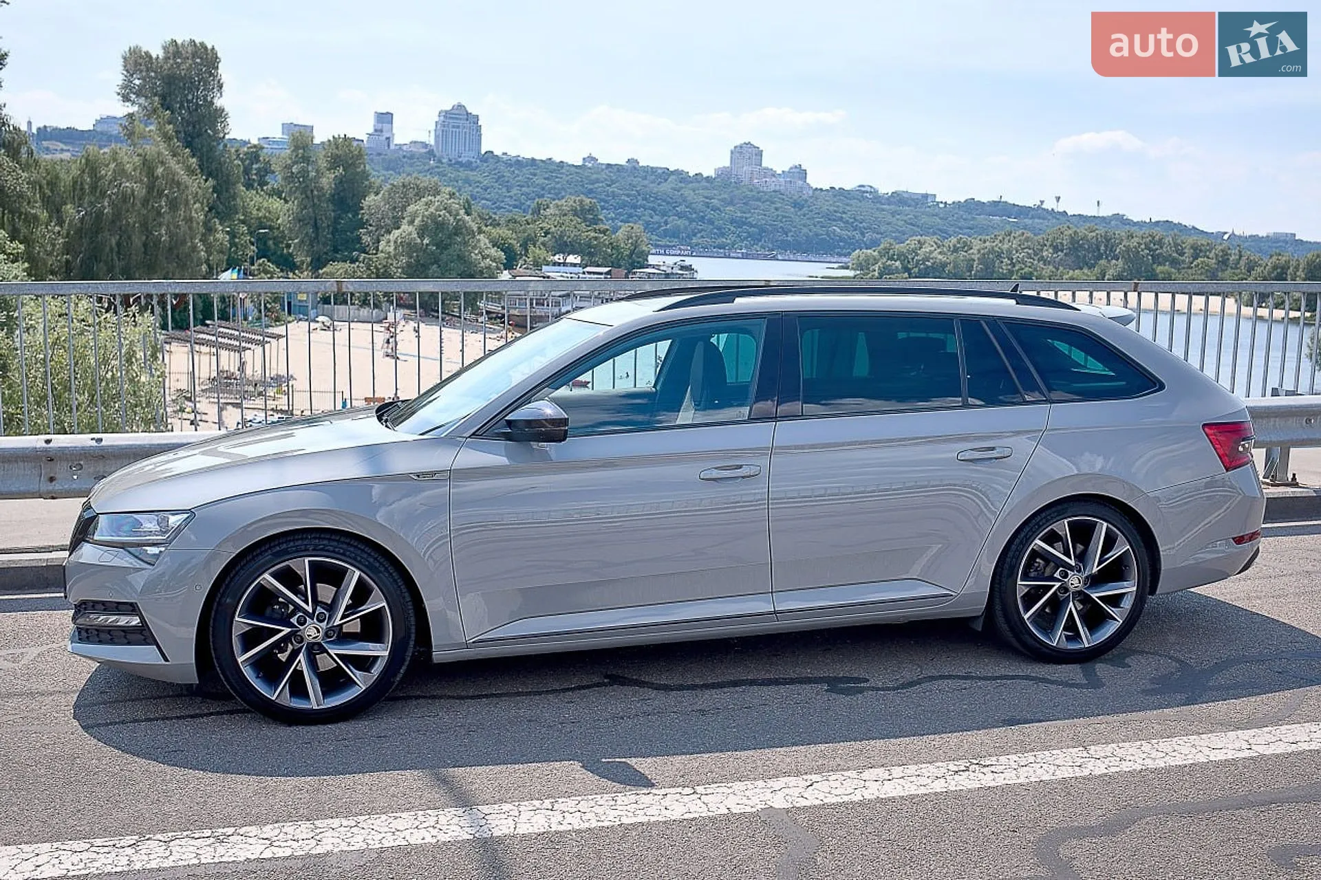 2021 Skoda Superb - фото 1