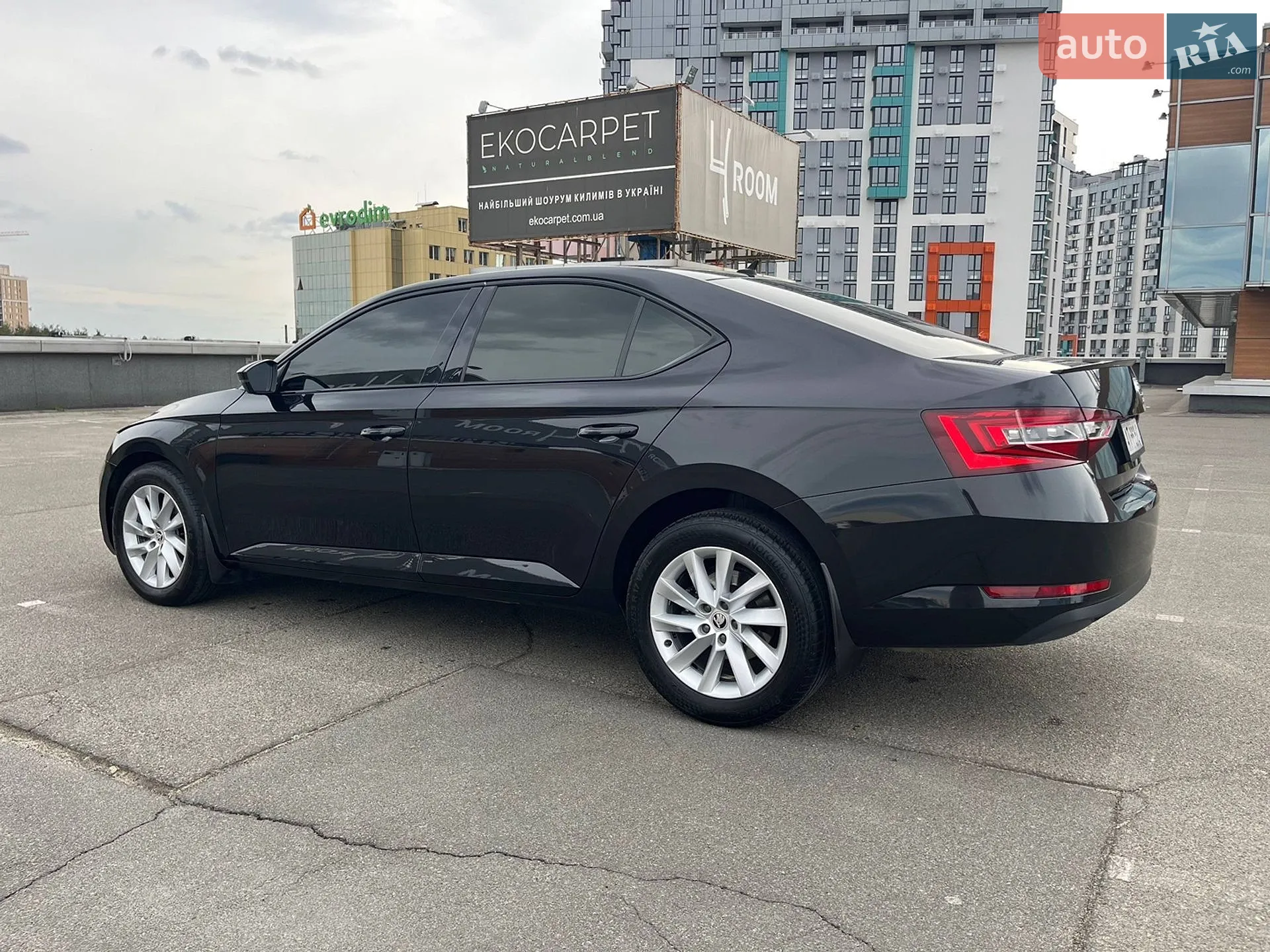 2016 Skoda Superb - мініатюра 4