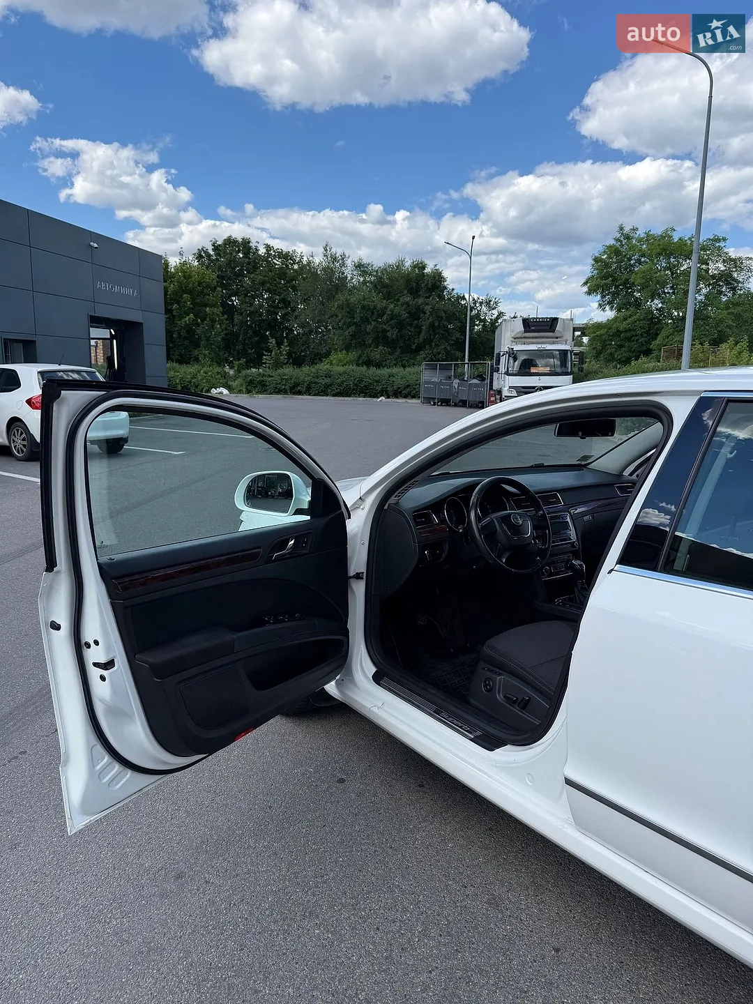 2013 Skoda Superb - мініатюра 20