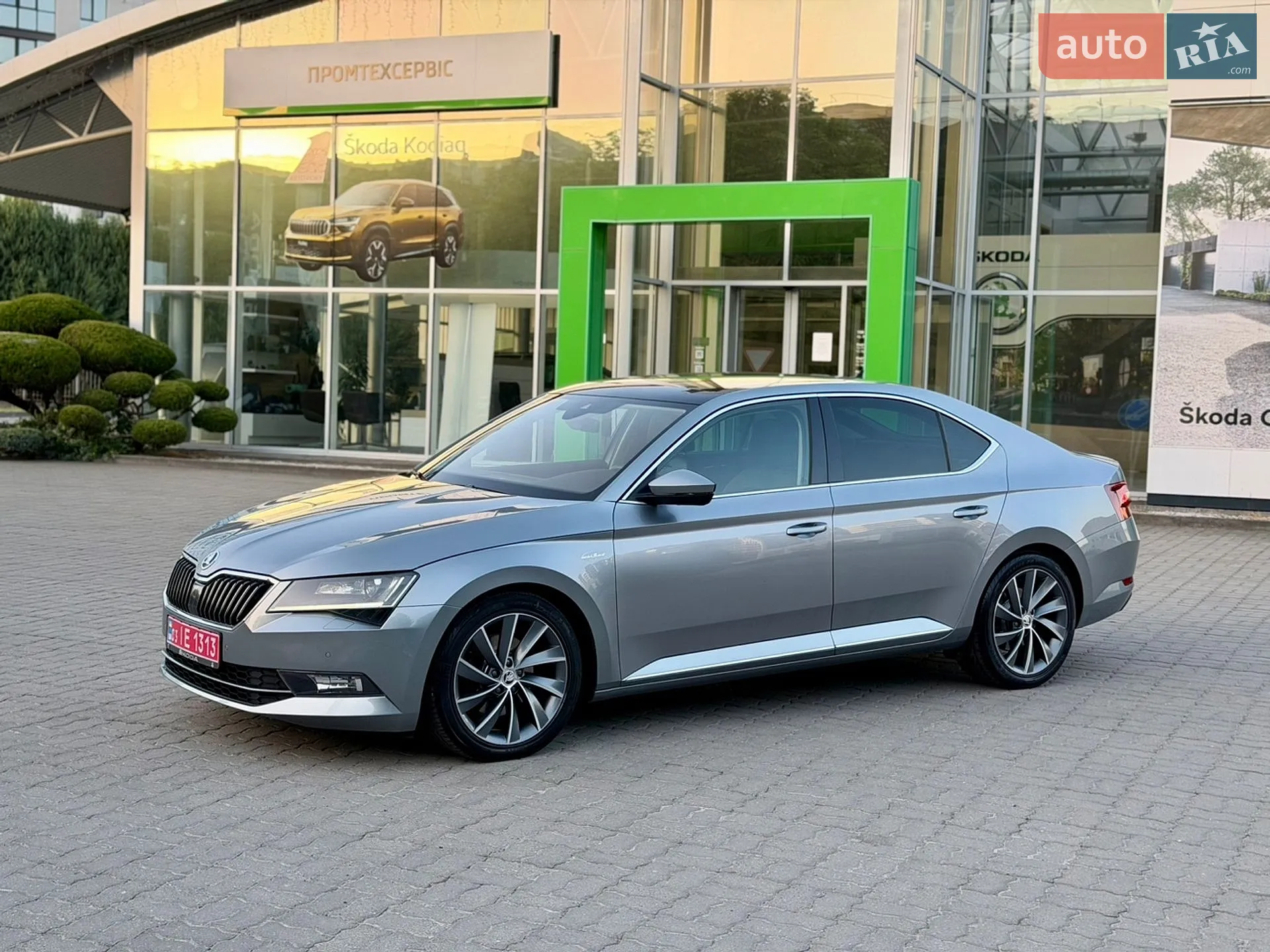 2019 Skoda Superb - мініатюра 4