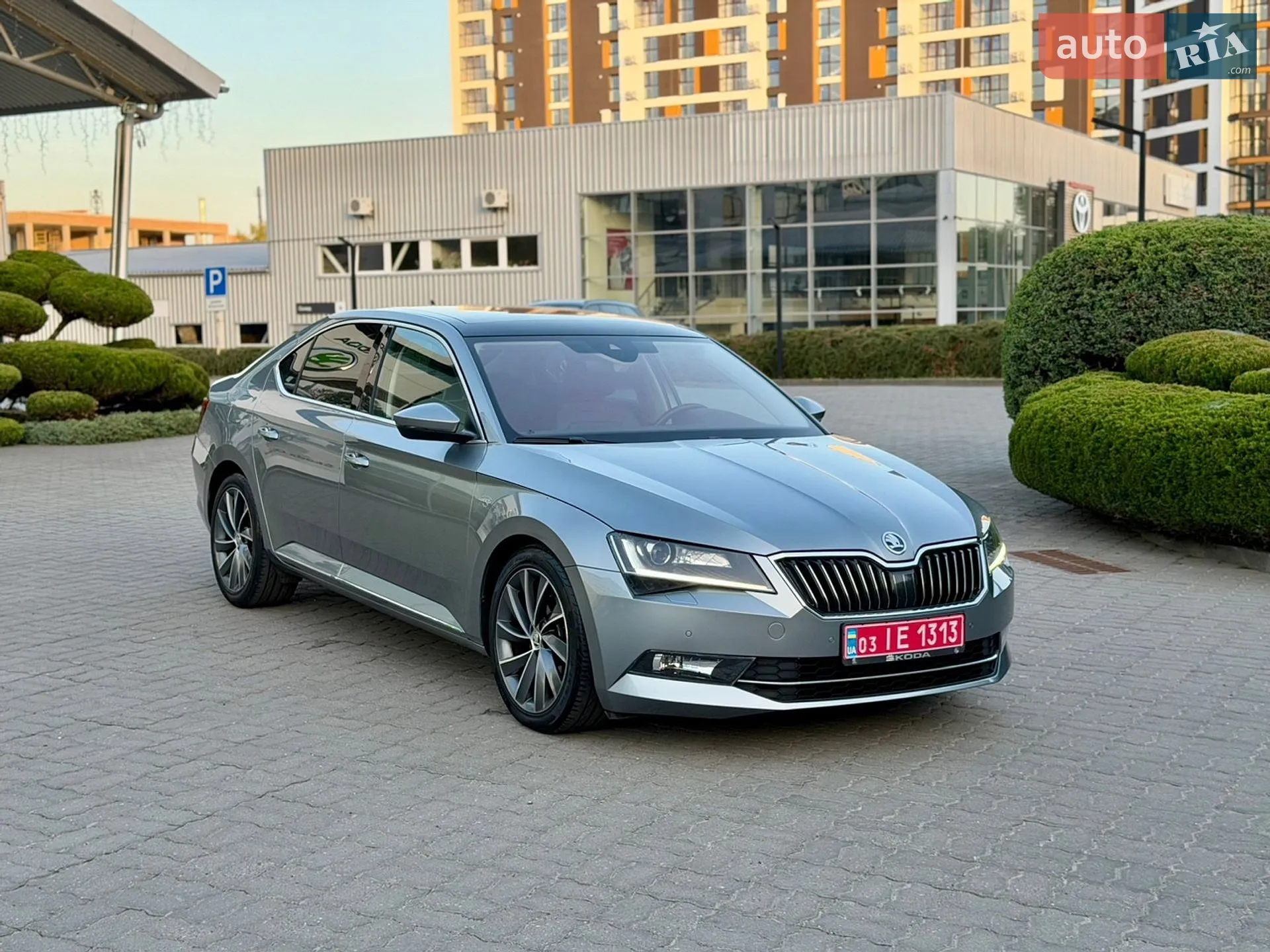 2019 Skoda Superb - мініатюра 12