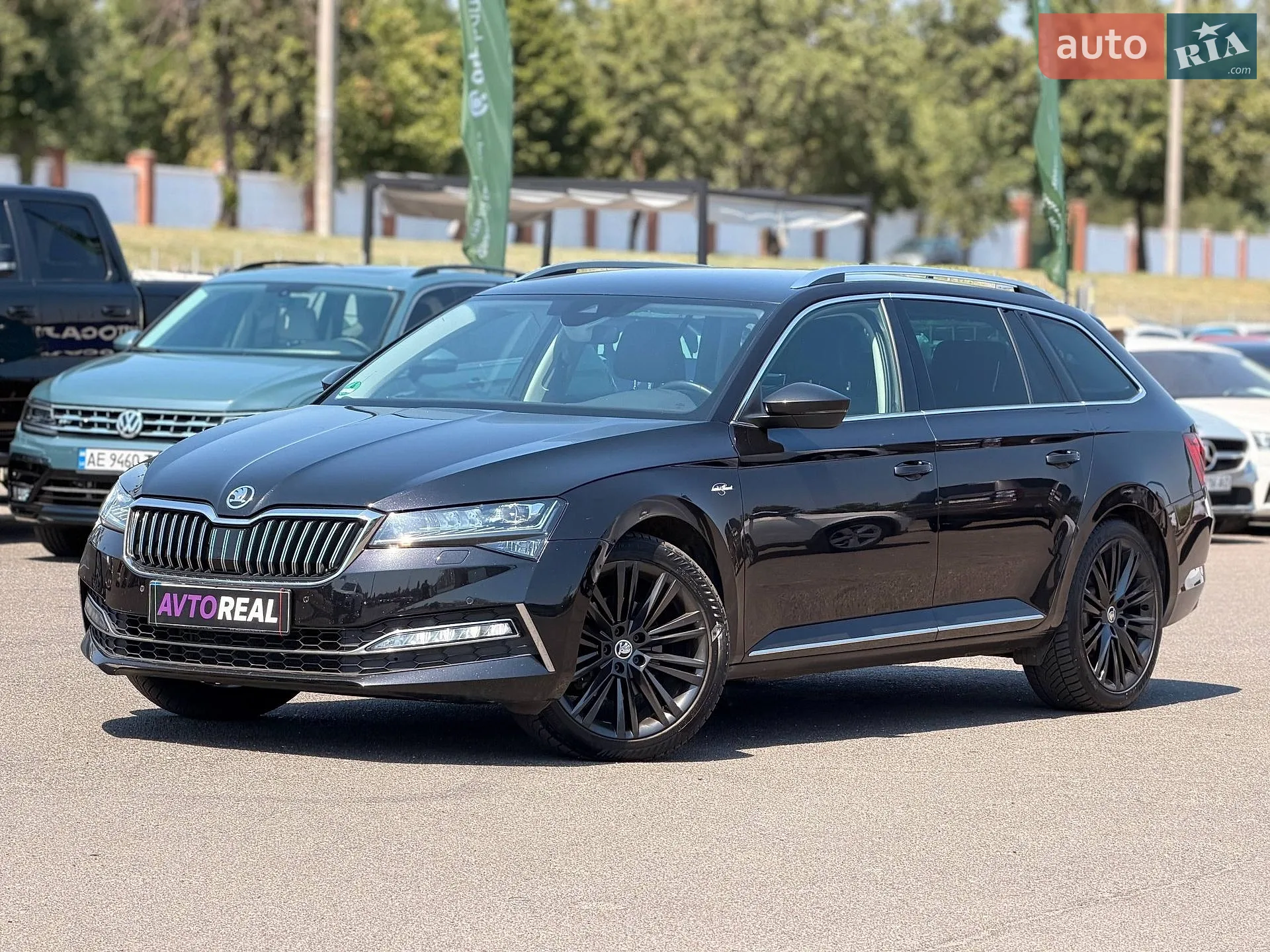 2019 Skoda Superb - мініатюра 2