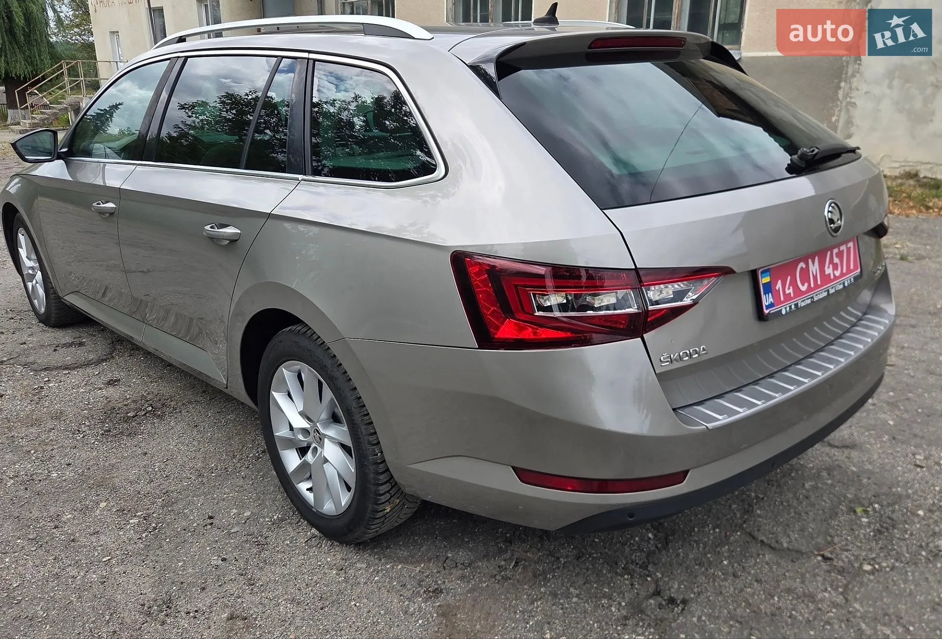 2016 Skoda Superb - мініатюра 4