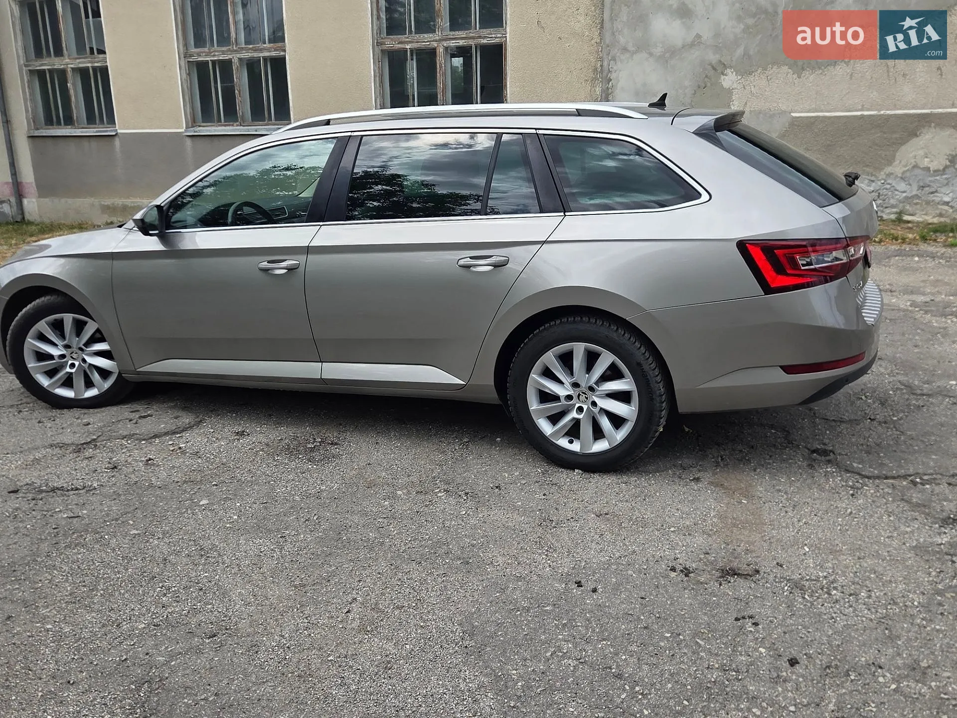 2016 Skoda Superb - мініатюра 46