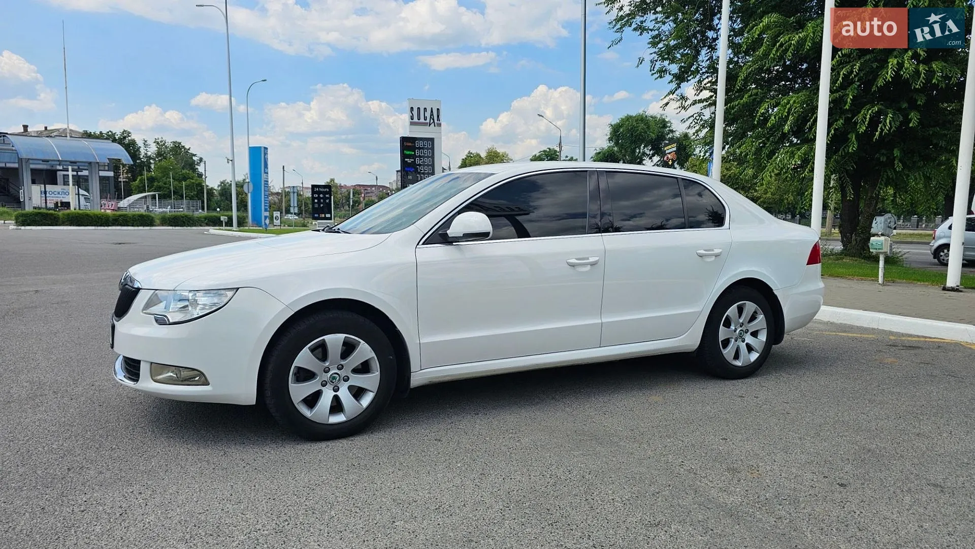 2013 Skoda Superb - мініатюра 3