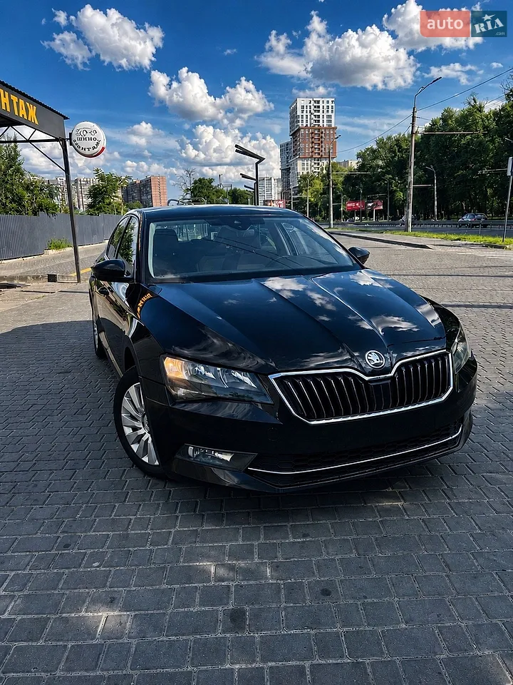 2015 Skoda Superb - мініатюра 14