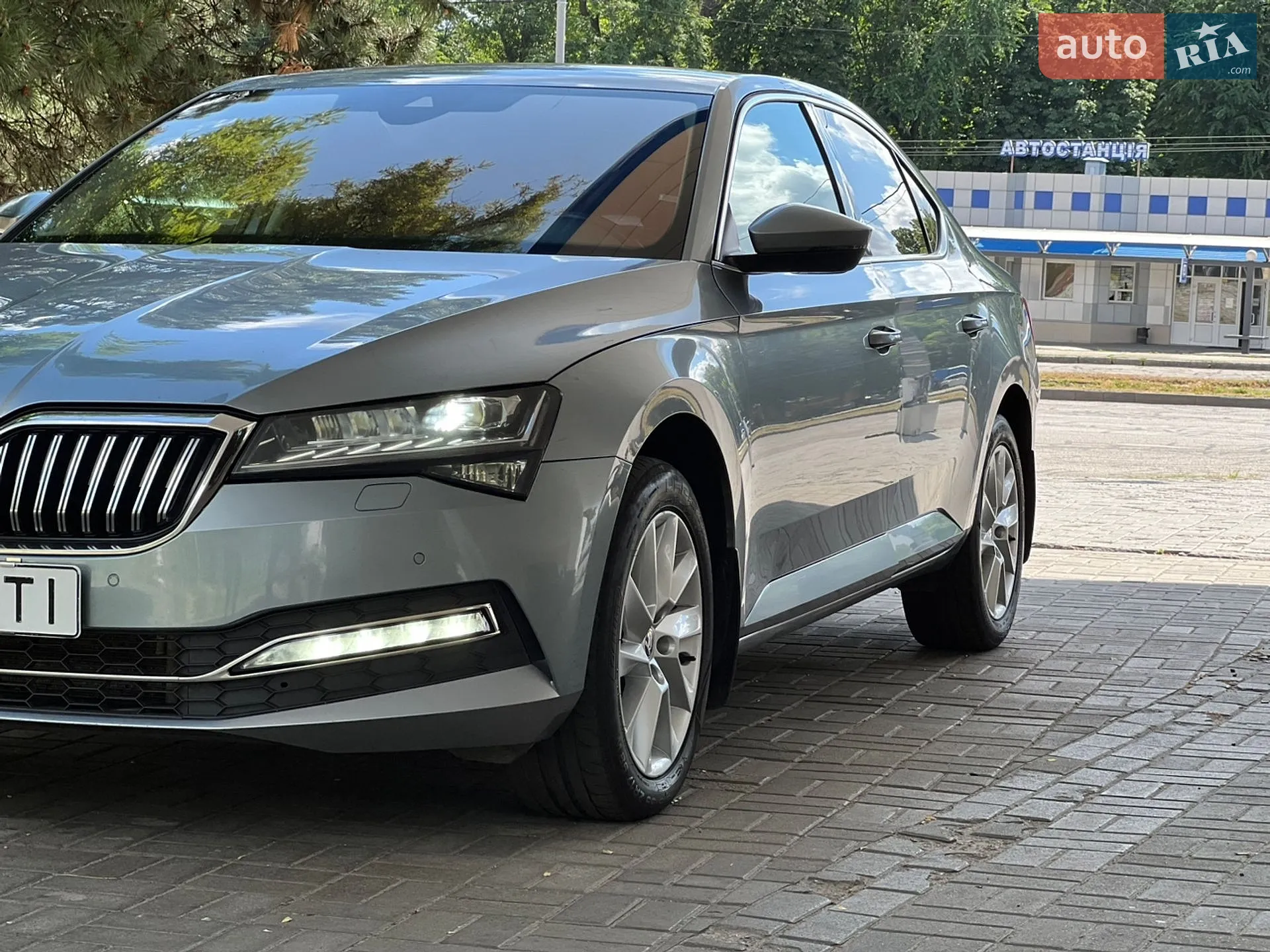 2019 Skoda Superb - мініатюра 2