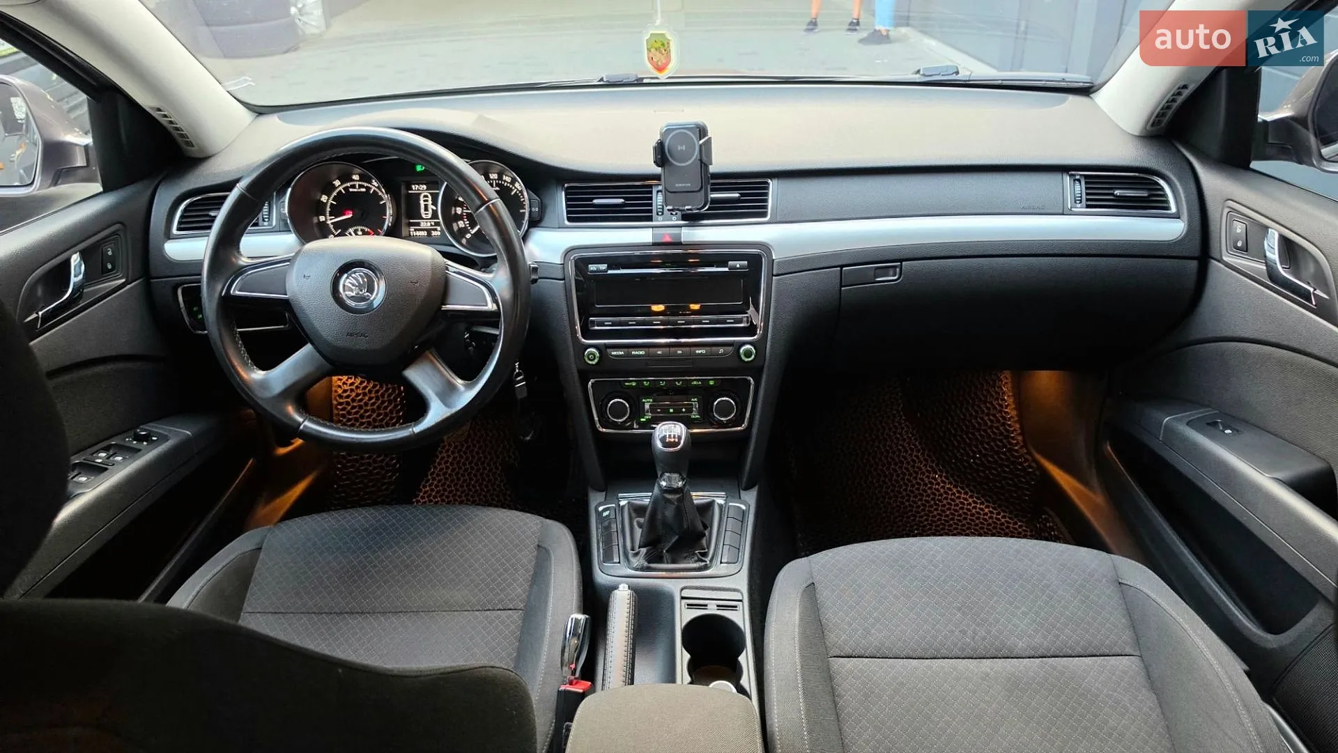 2013 Skoda Superb - мініатюра 13