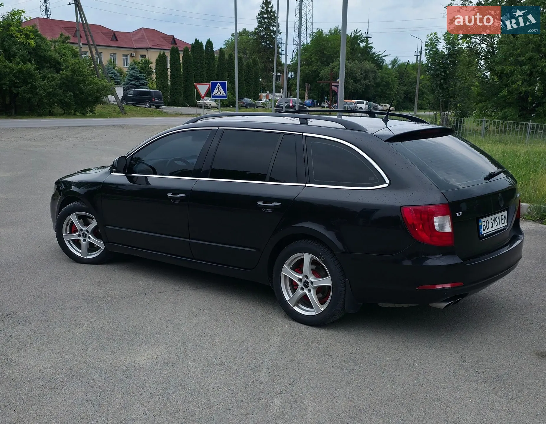 2011 Skoda Superb - мініатюра 10