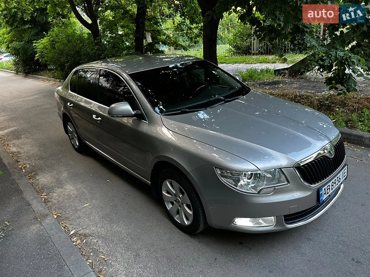2011 Skoda Superb - мініатюра 19