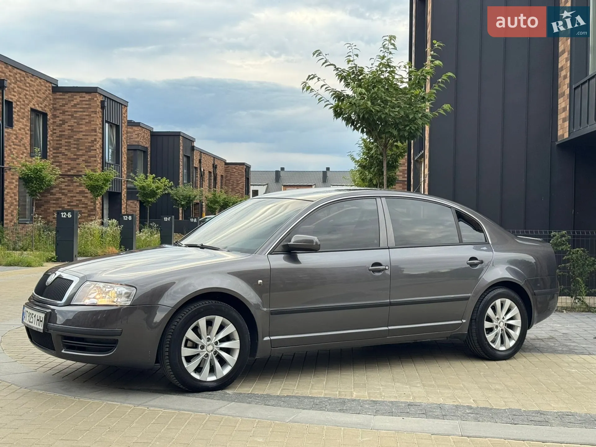 Skoda Superb 2005 VIN TMBCL63U149069397 фото оголошення 3 з 36