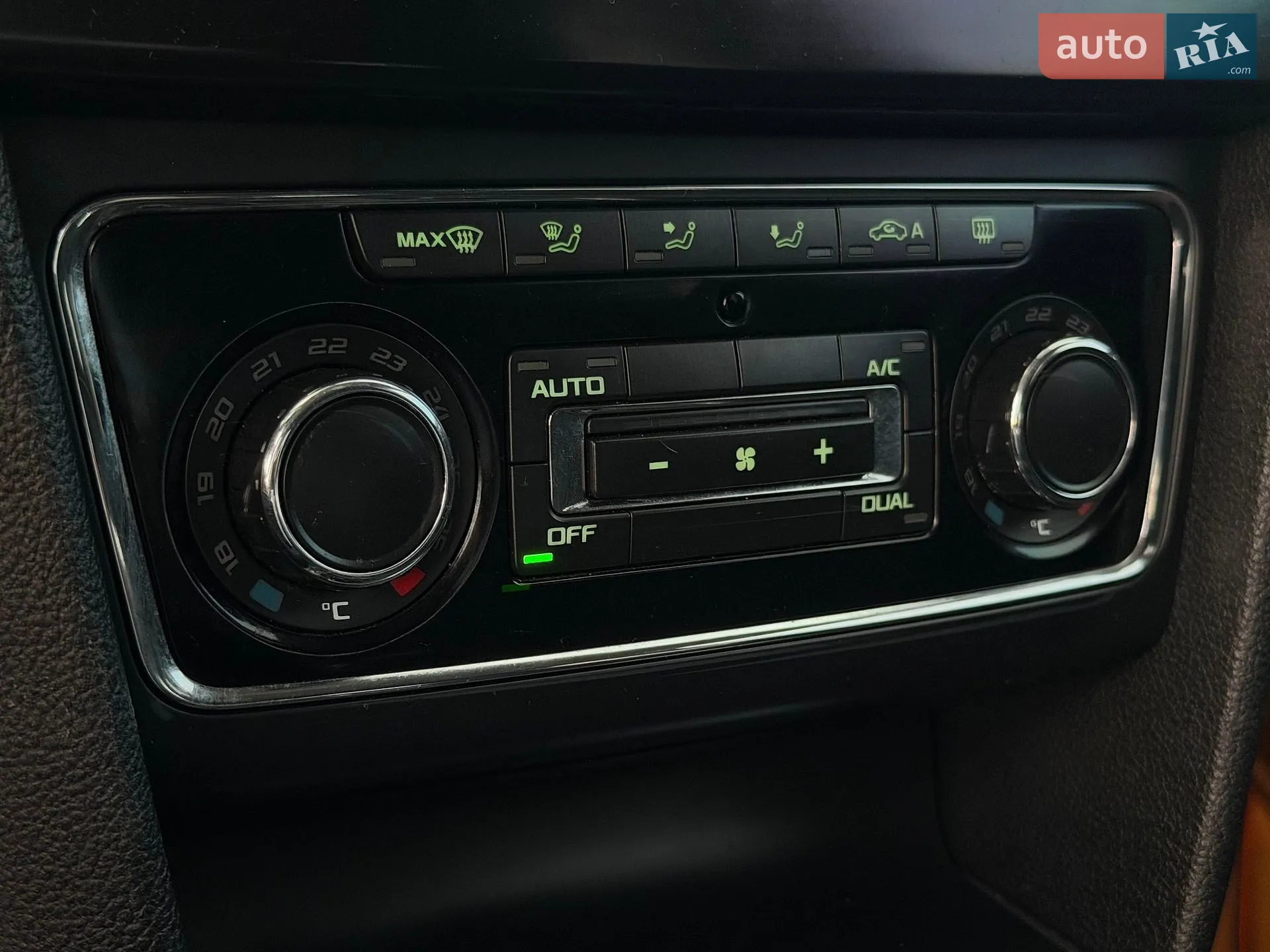 2013 Skoda Superb - мініатюра 19