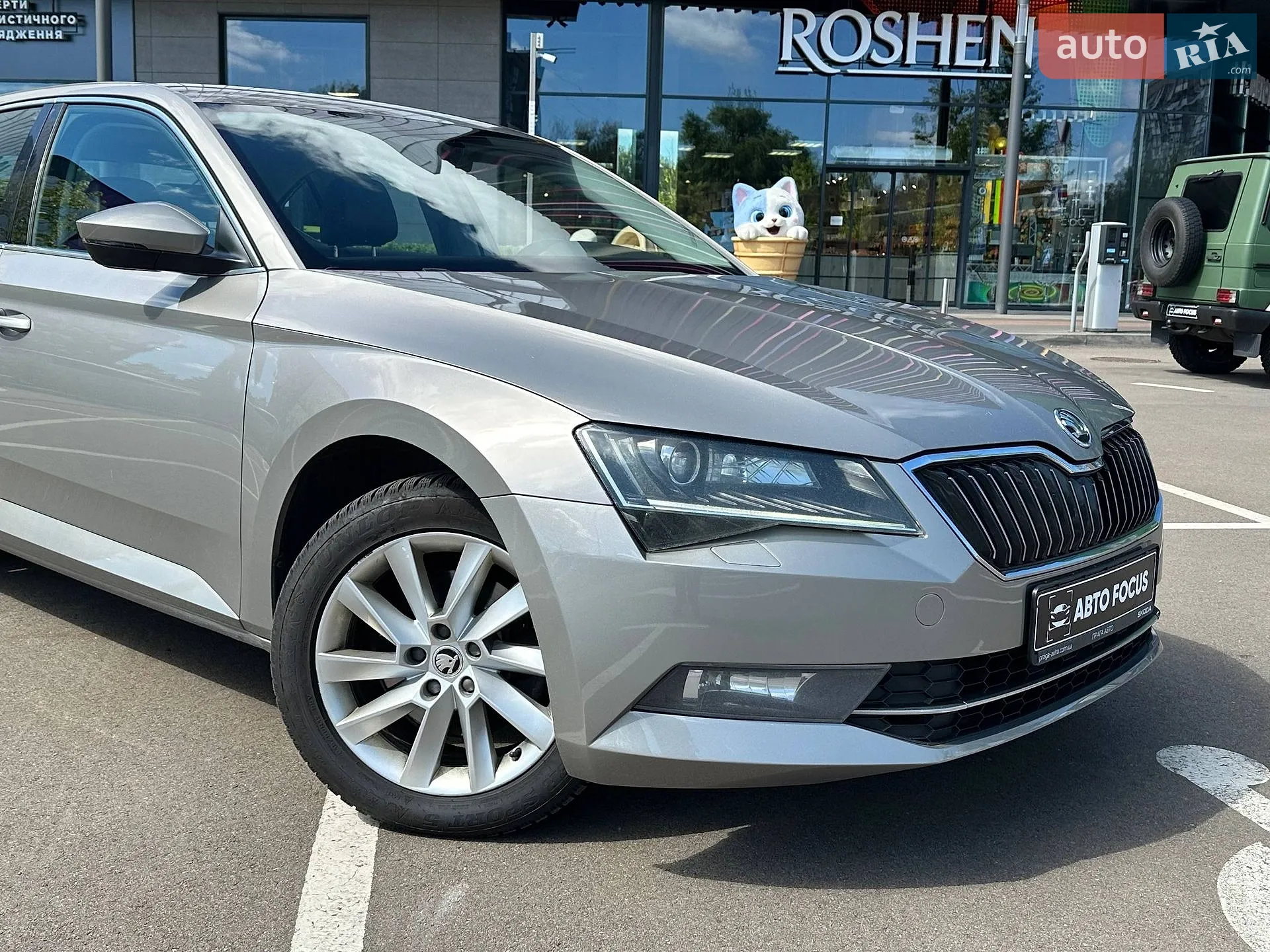 2018 Skoda Superb - мініатюра 2