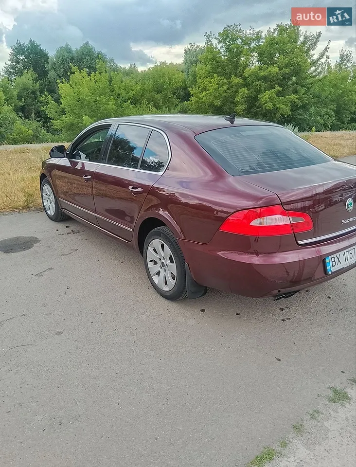 2010 Skoda Superb - мініатюра 28