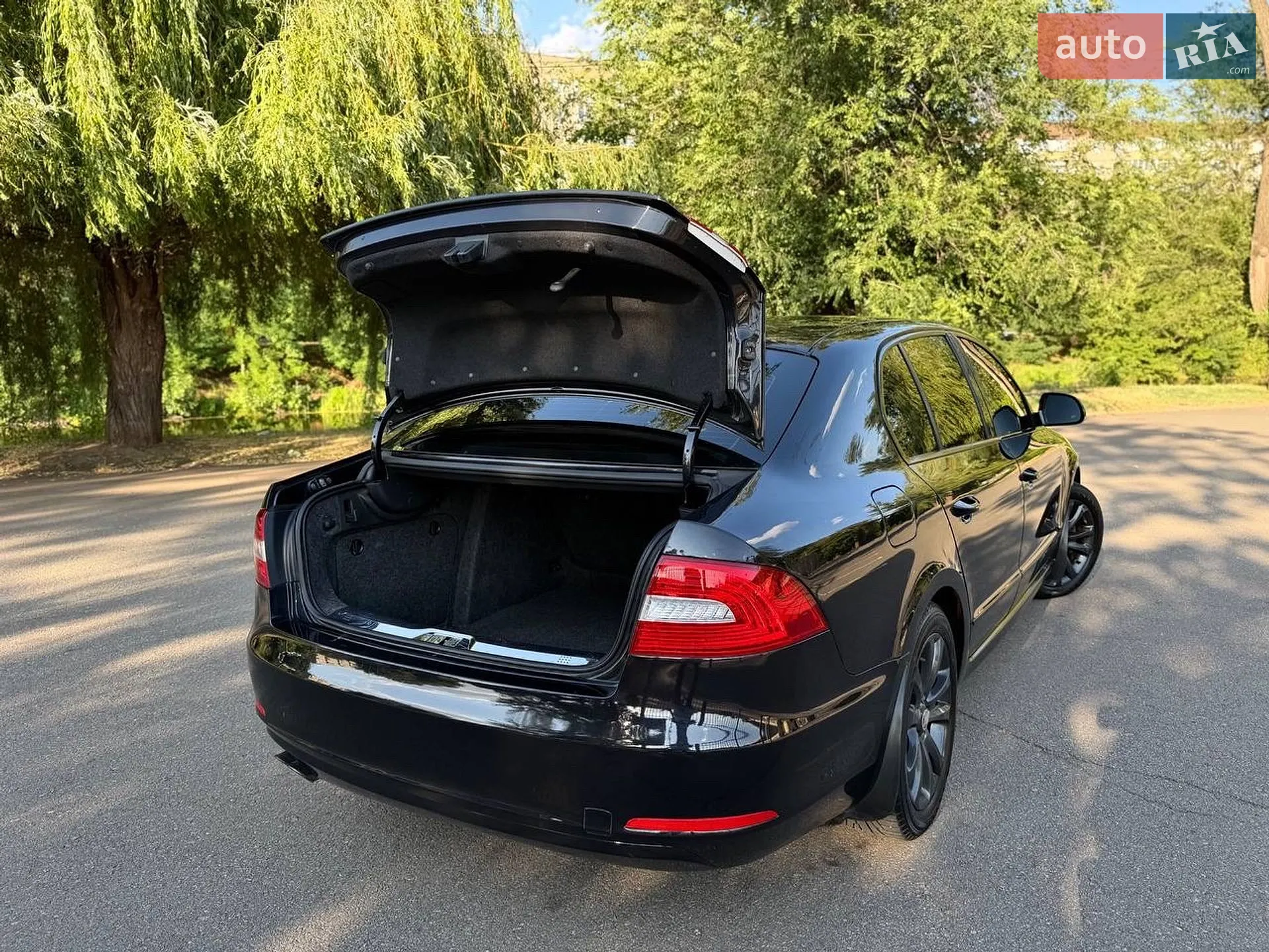2013 Skoda Superb - мініатюра 14