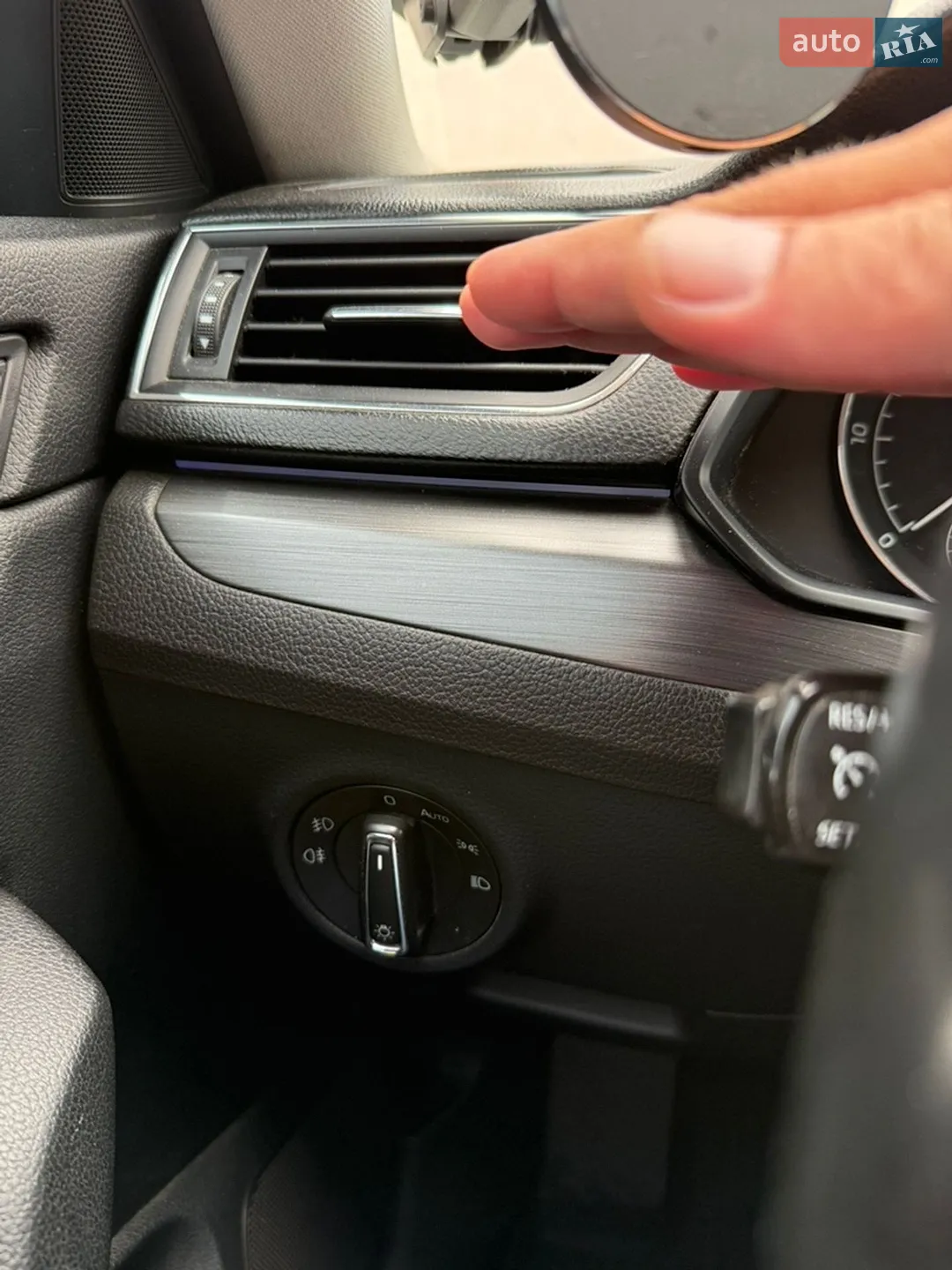2016 Skoda Superb - мініатюра 8