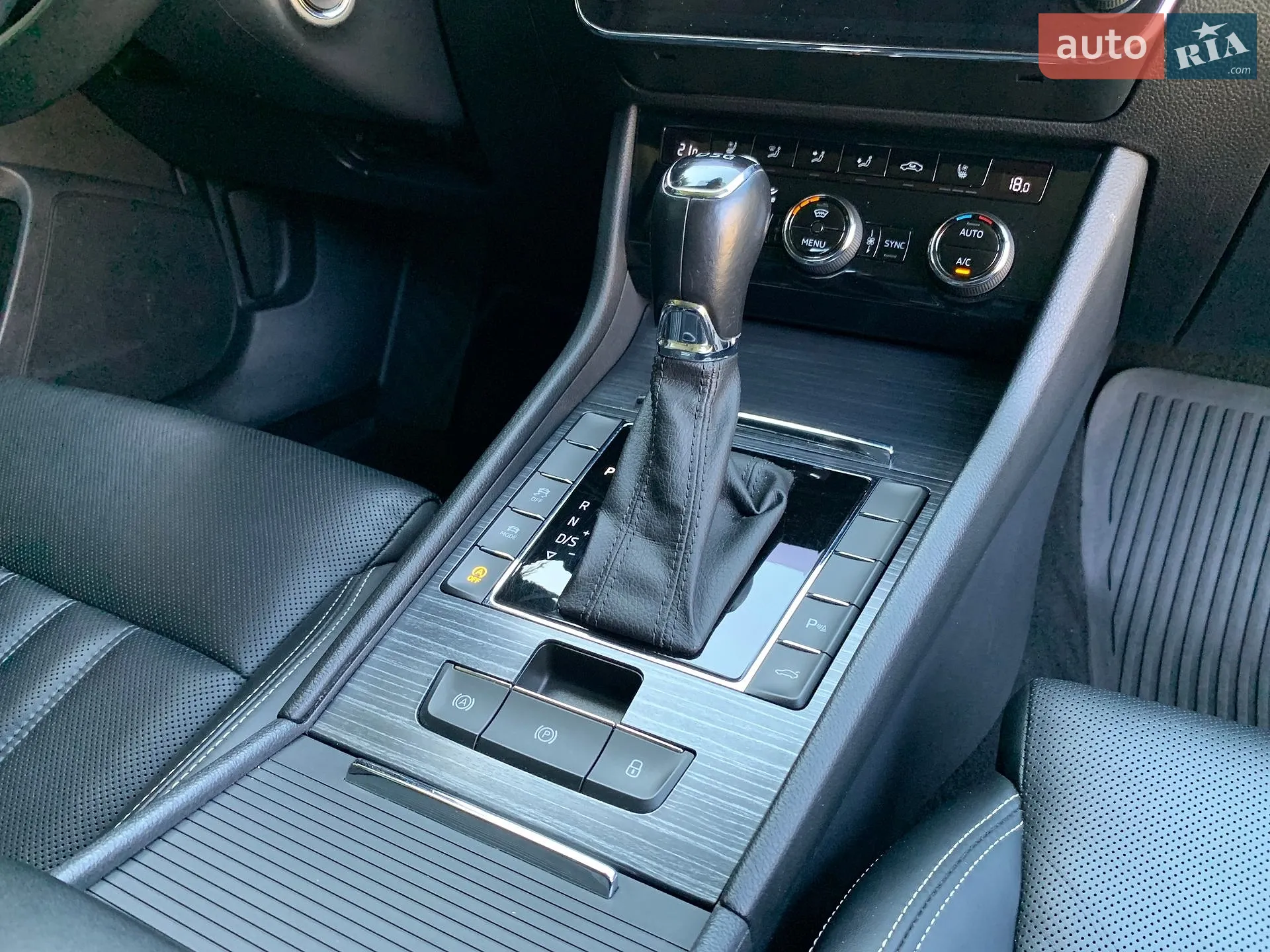 2019 Skoda Superb - мініатюра 36