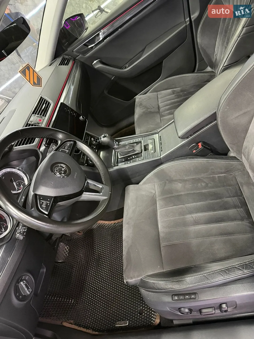 2019 Skoda Superb - мініатюра 11