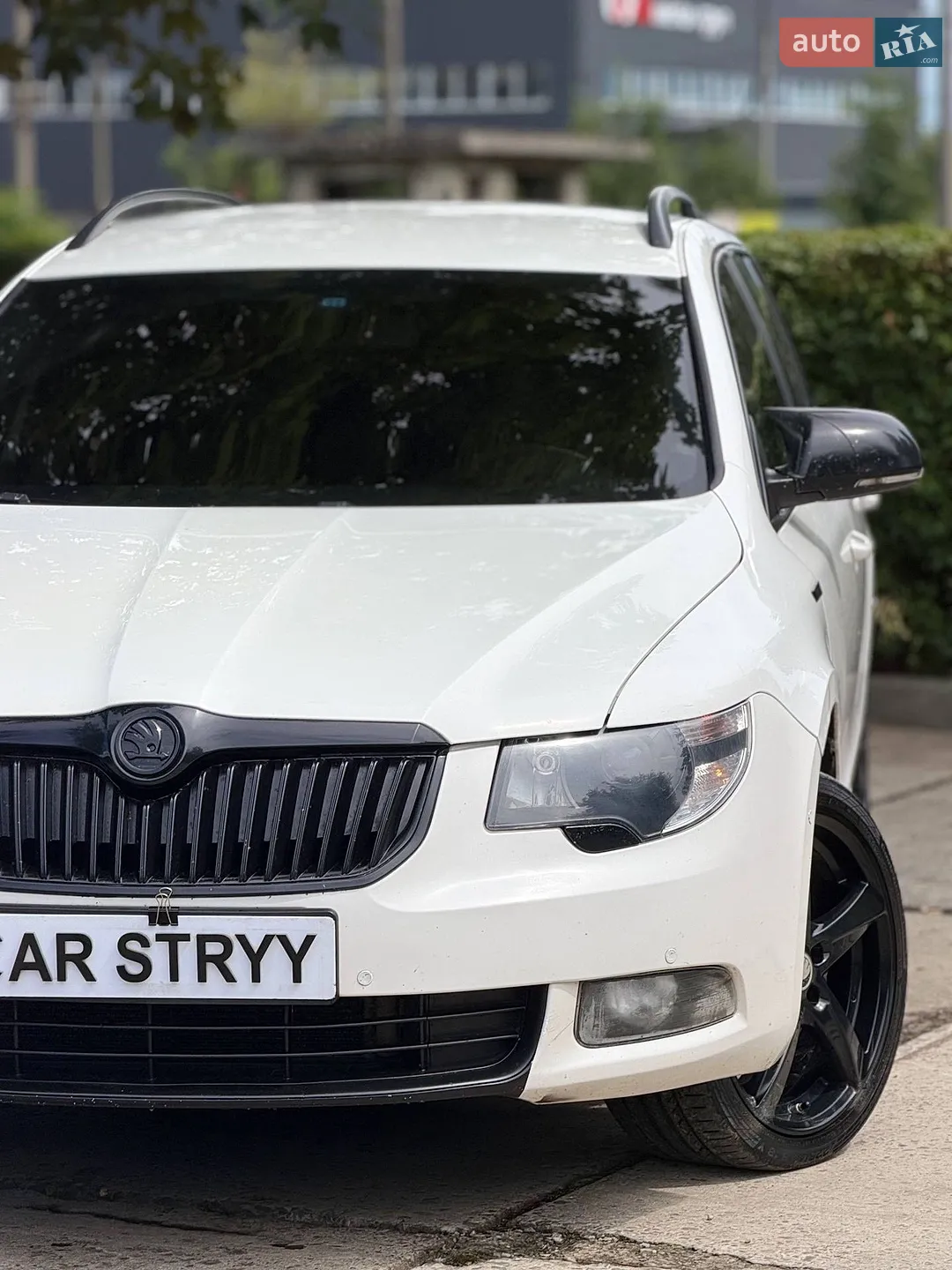 2011 Skoda Superb - мініатюра 14