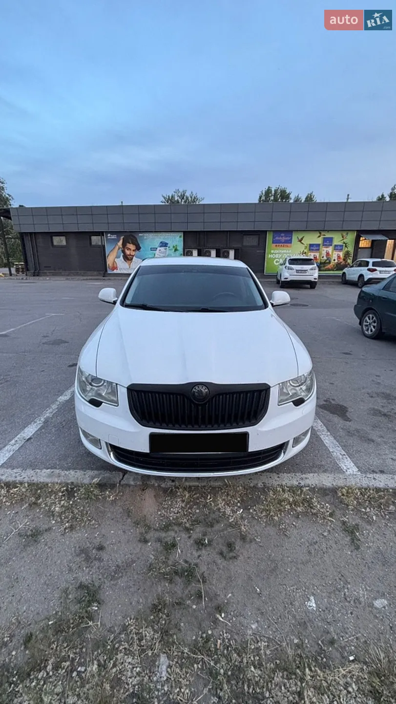2012 Skoda Superb - мініатюра 3