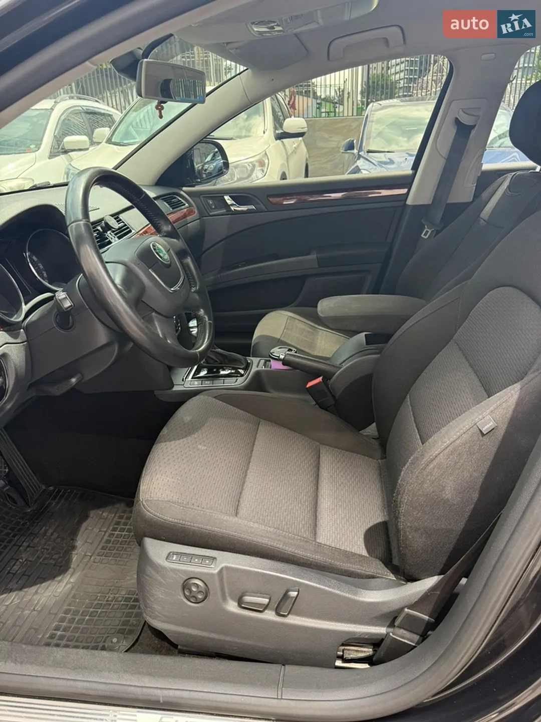 2012 Skoda Superb - мініатюра 18