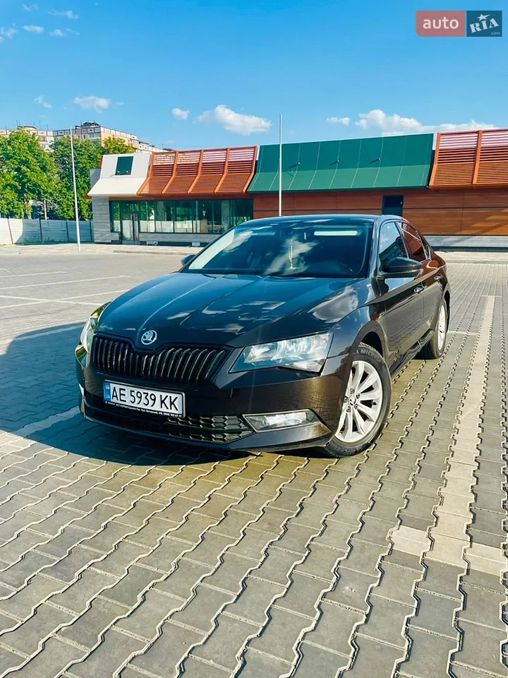 2015 Skoda Superb - мініатюра 14
