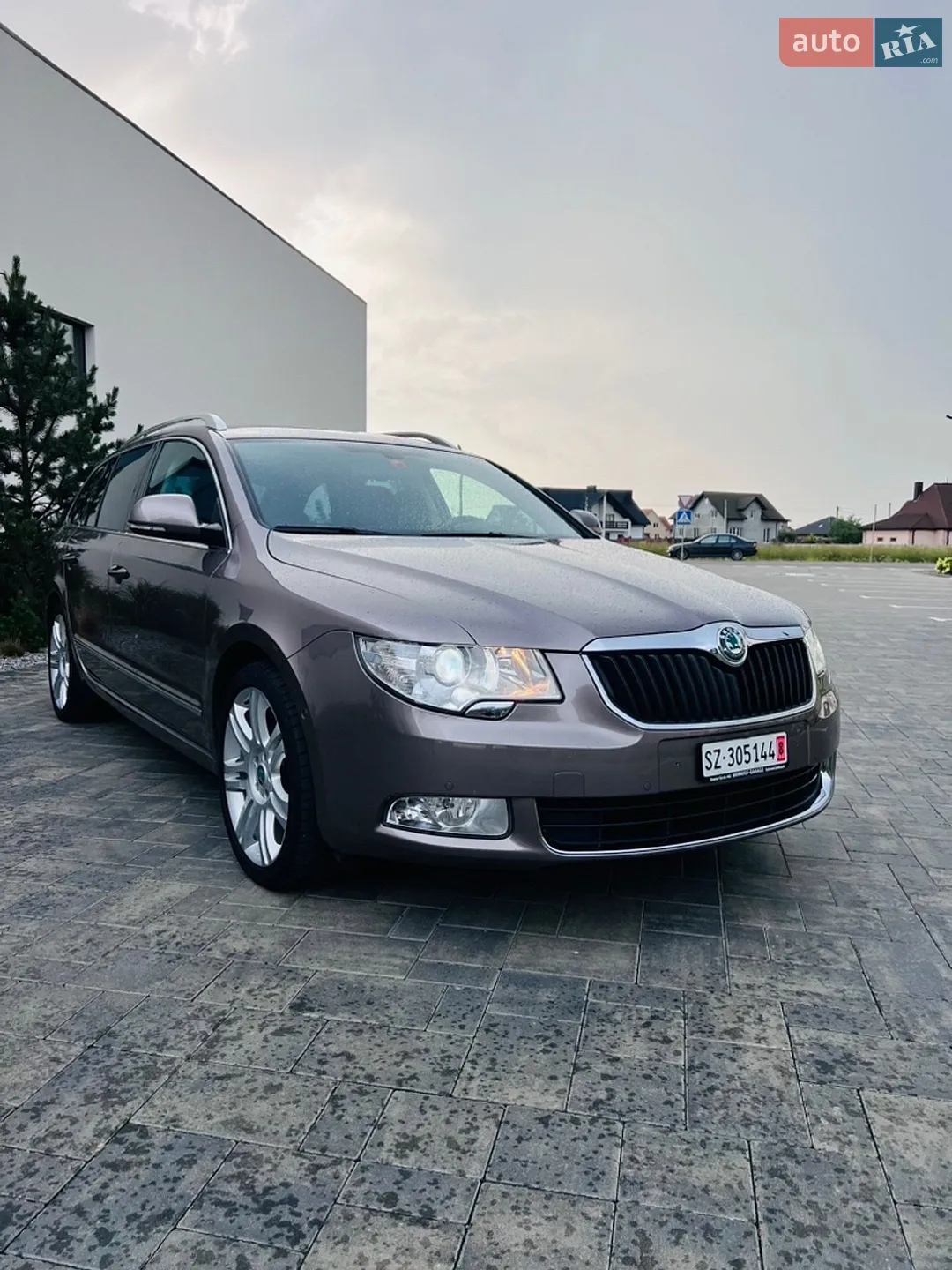 2011 Skoda Superb - мініатюра 5