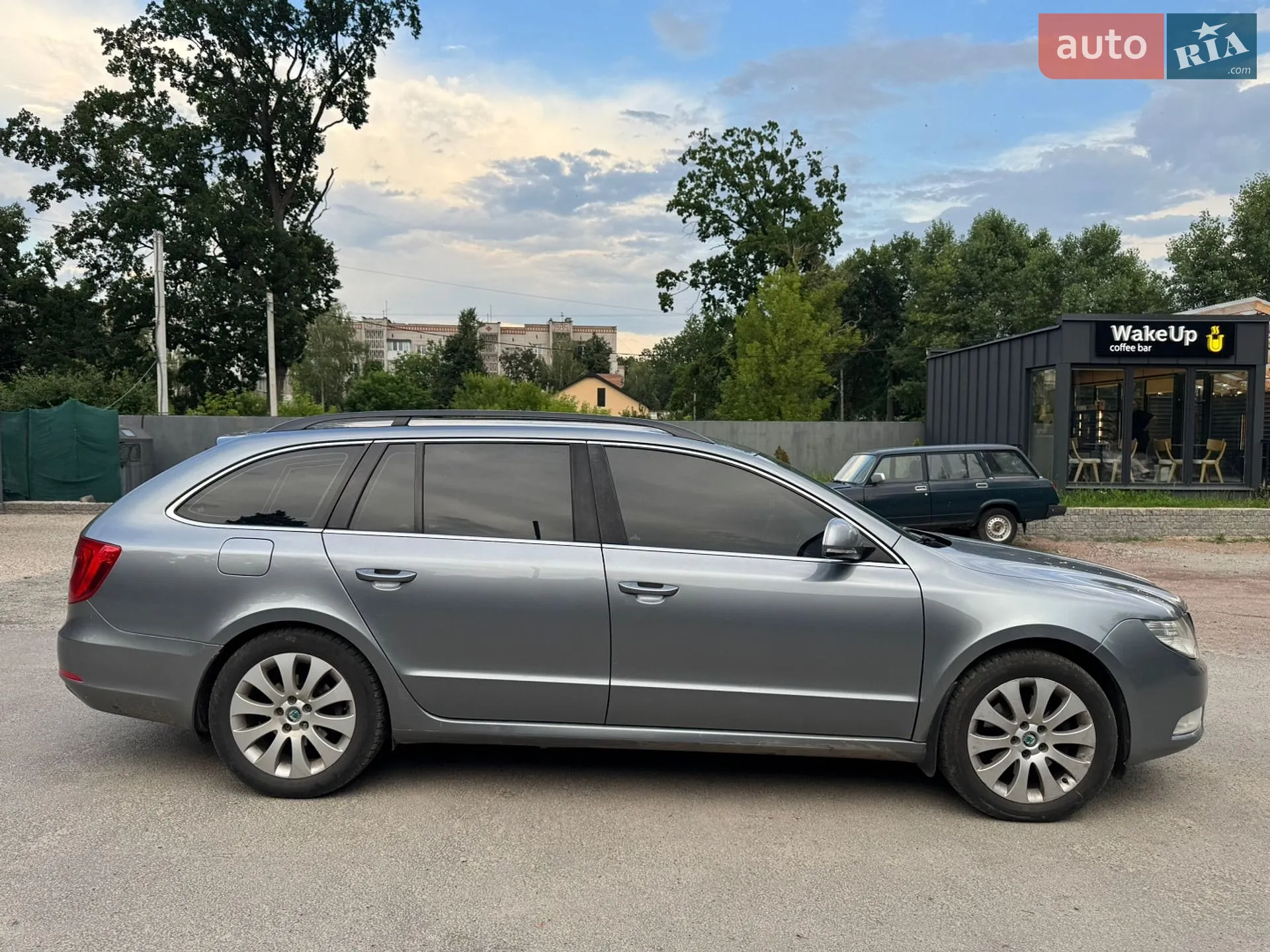 2011 Skoda Superb - мініатюра 4